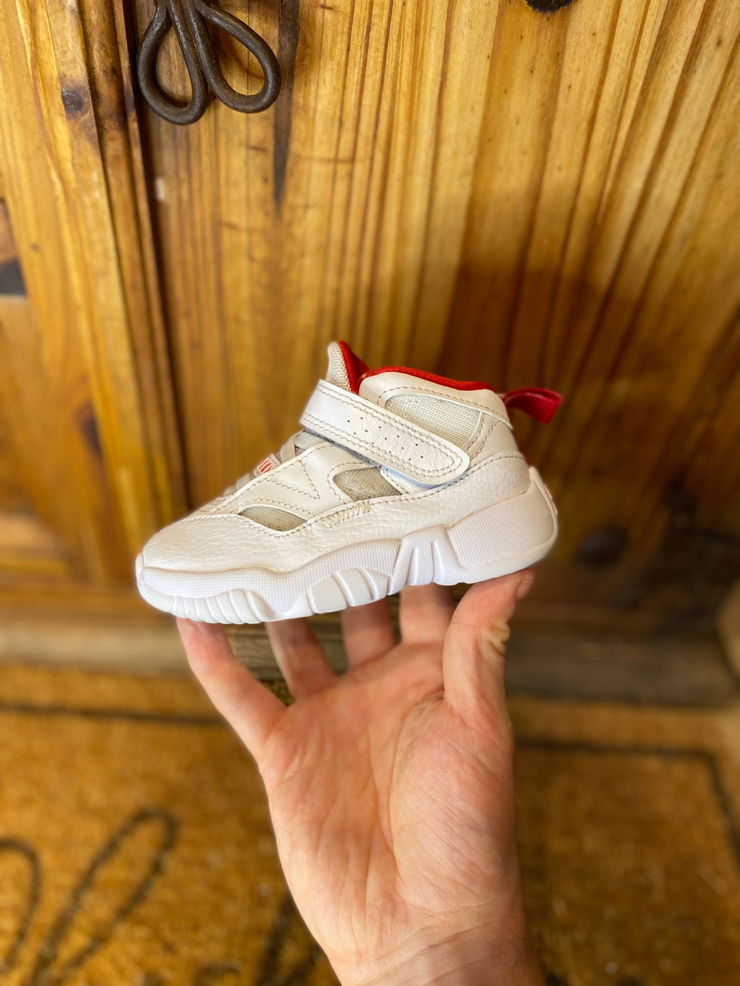 JORDAN JUMPMAN TWO TREY ‘WHITE RED’ - UK 6.5 TD