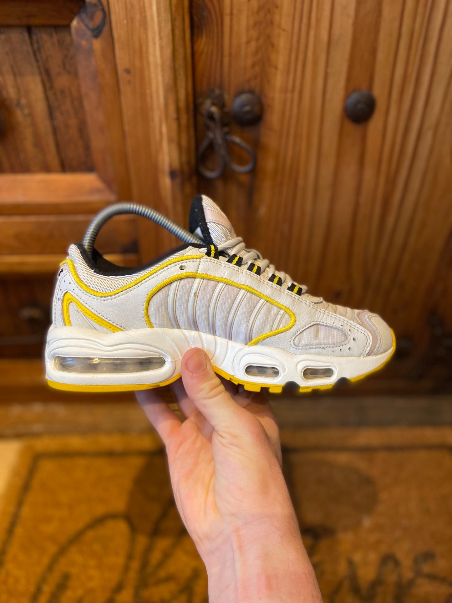 NIKE AIR MAX TAILWIND 4 ‘PLATINUM TINT YELLOW’ - UK 4.5