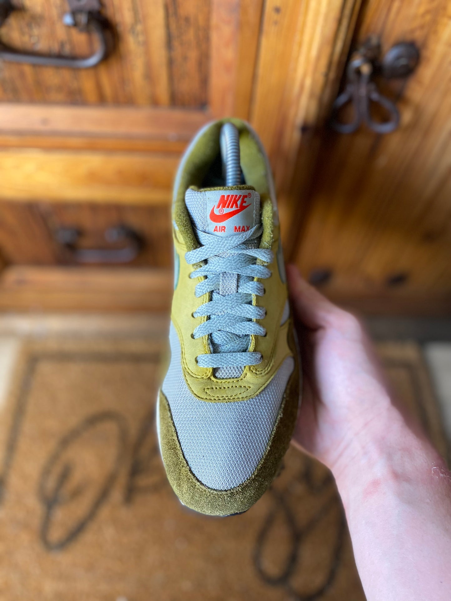 NIKE AIR MAX 1 CURRY PACK ‘OLIVE’ - UK 6