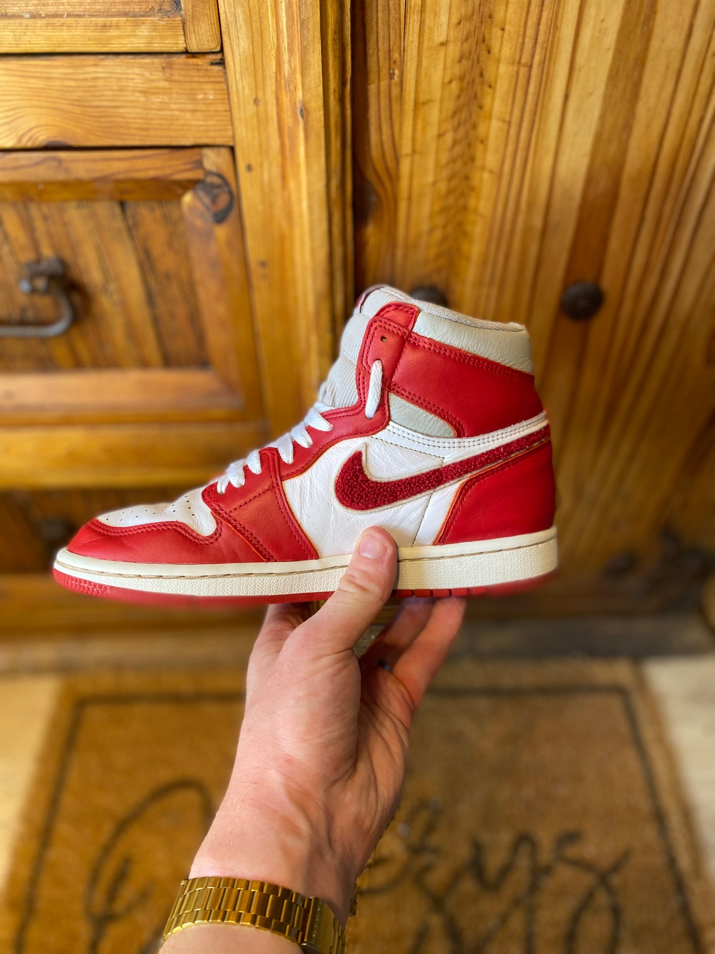 JORDAN 1 HIGH ‘VARSITY RED’ - UK 4.5