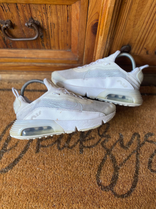 NIKE AIR MAX 2090 ‘WHITE WOLF GREY’ - UK 5