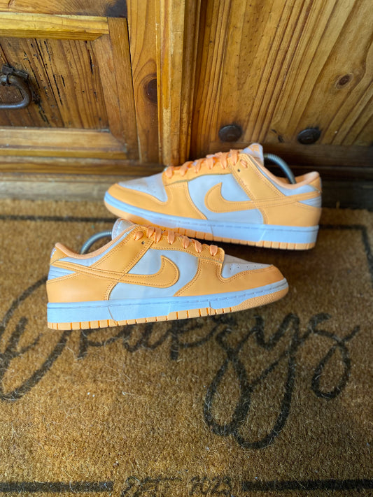 NIKE DUNK LOW ‘PEACH CREAM’ - UK 8
