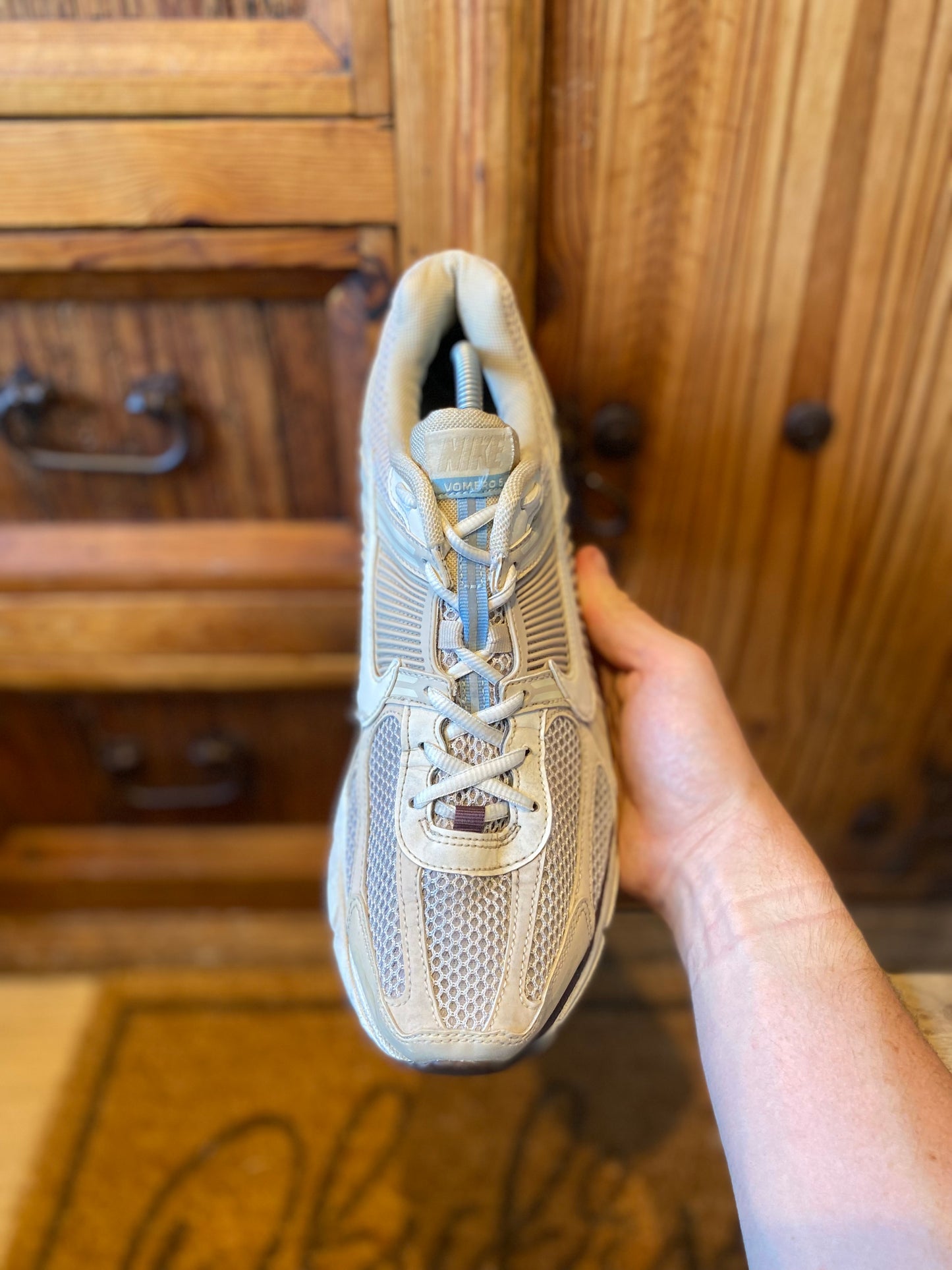 NIKE ZOOM VOMERO 5 ‘OATMEAL’ - UK 10