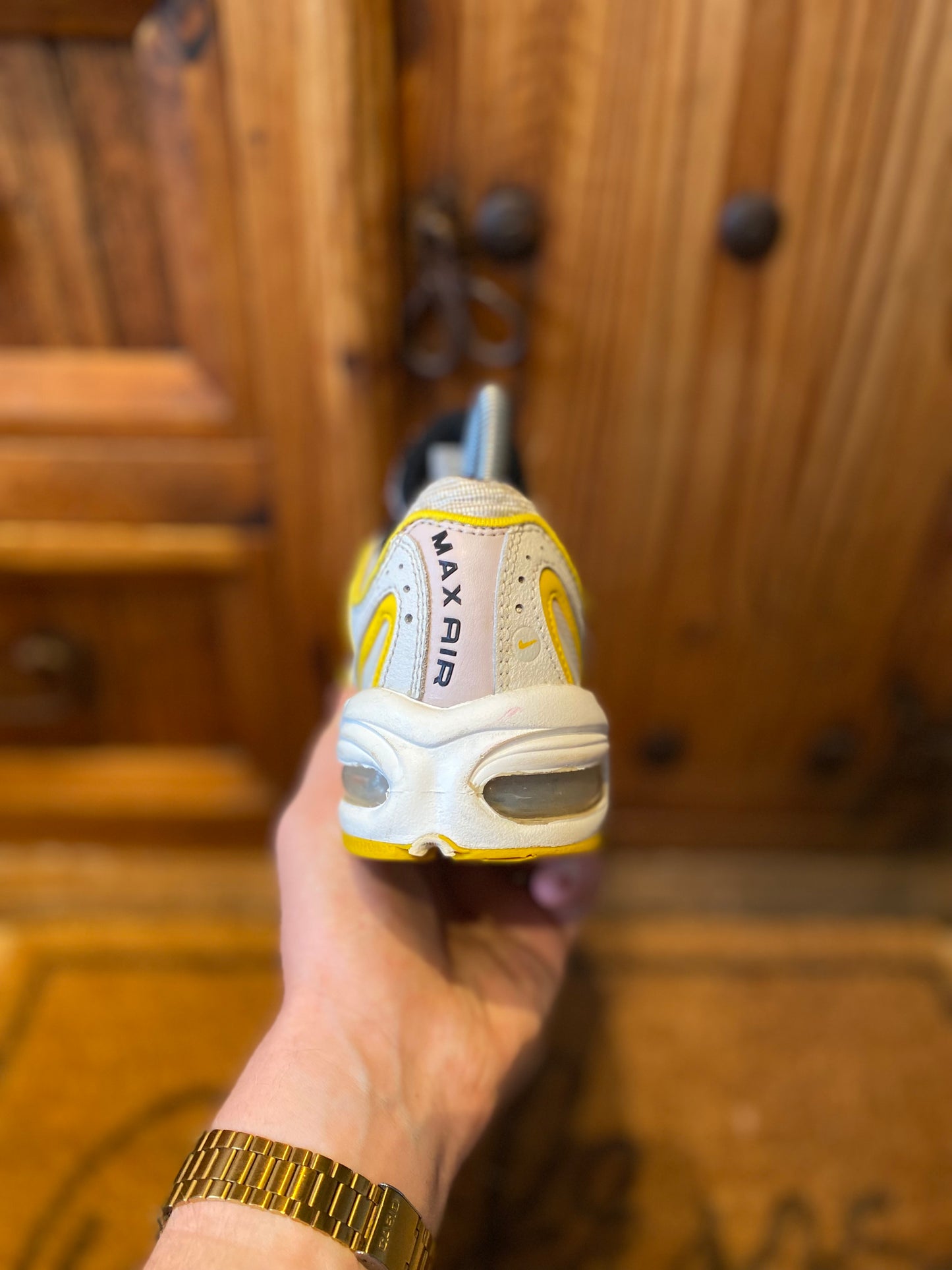 NIKE AIR MAX TAILWIND 4 ‘PLATINUM TINT YELLOW’ - UK 4.5
