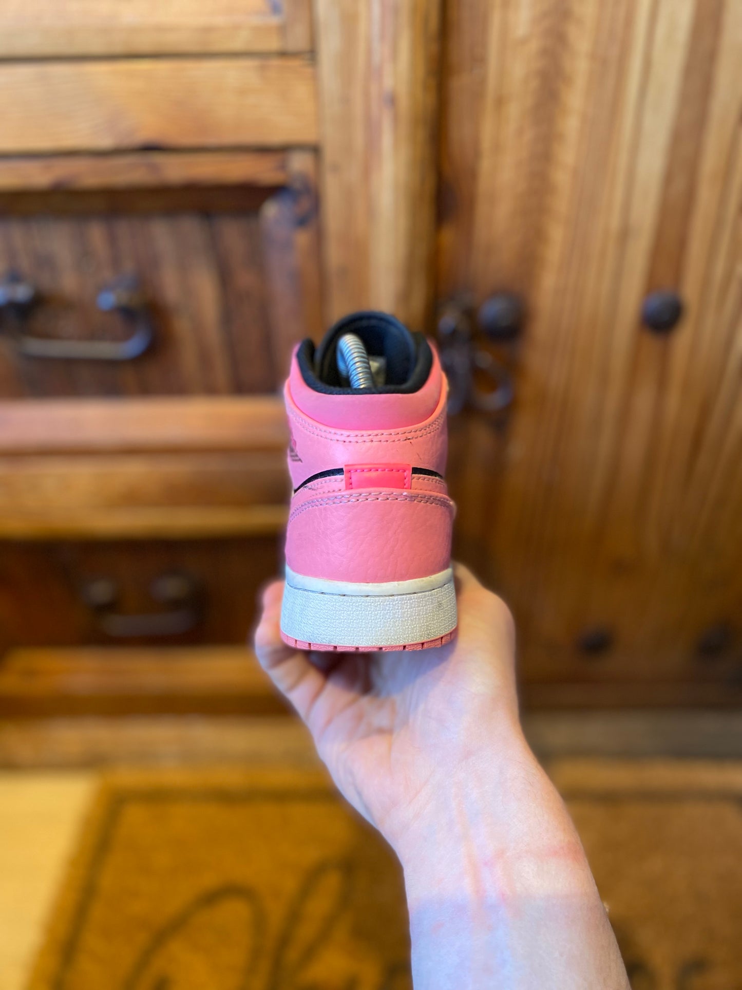 JORDAN 1 MID ‘CORAL CHALK’ - UK 4