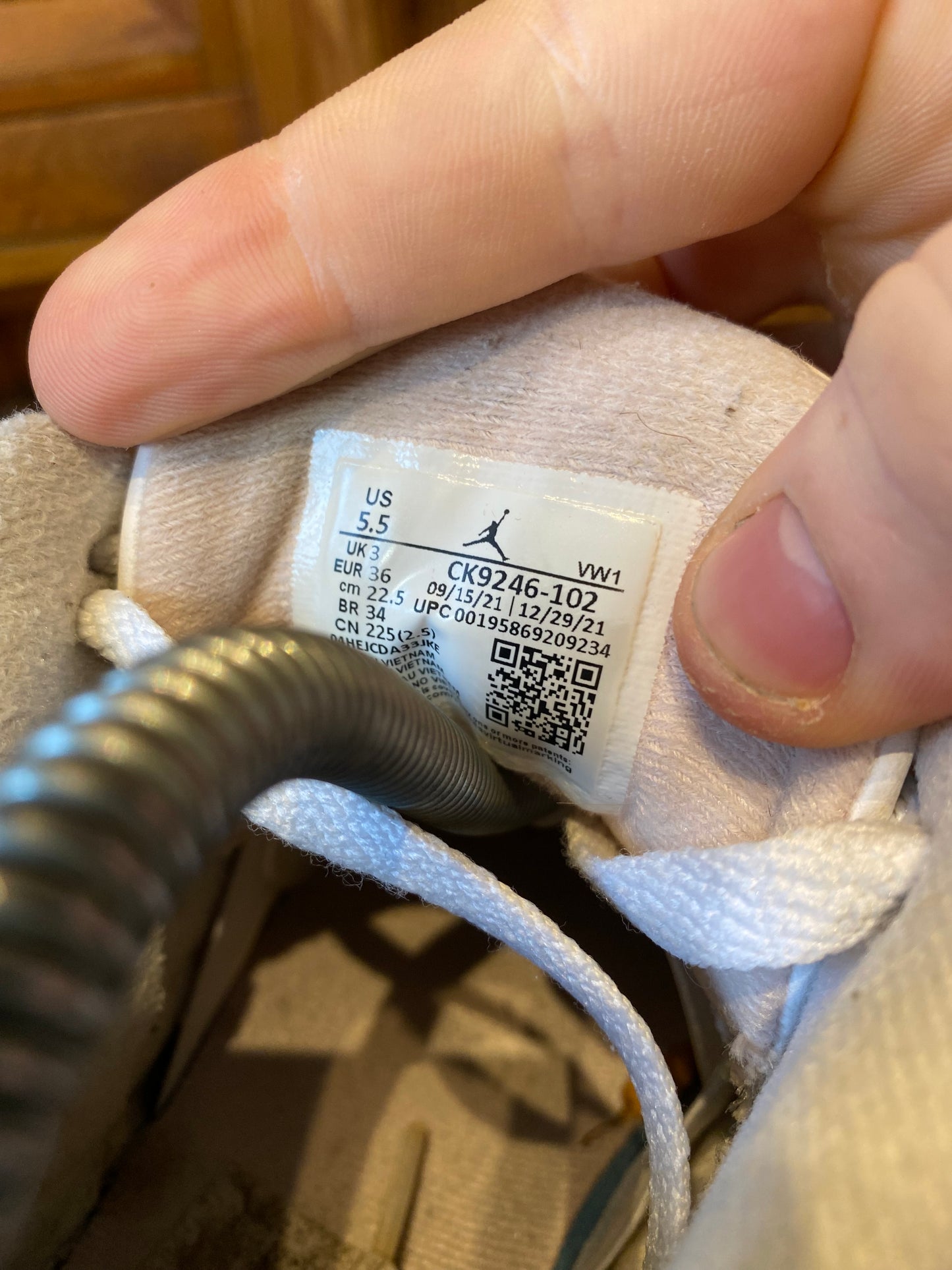 JORDAN 3 ‘NEAPOLITAN DARK MOCHA’ - UK 3