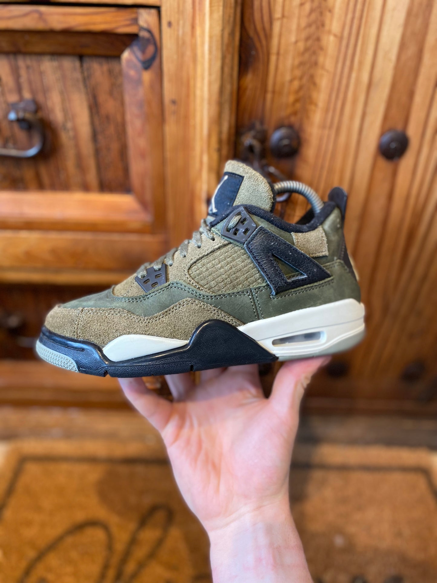 JORDAN 4 ‘CRAFT MEDIUM OLIVE’ - UK 5