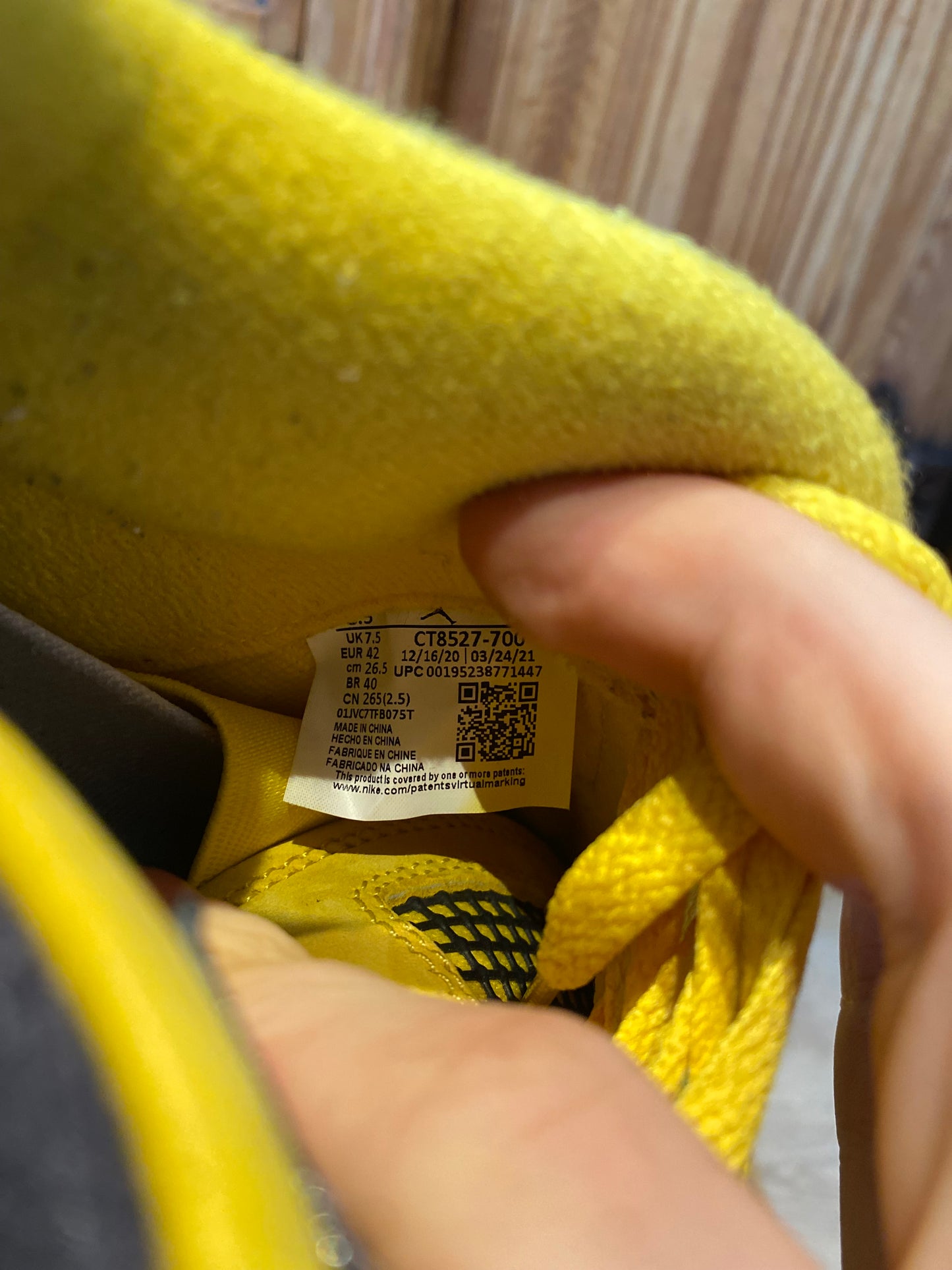 JORDAN 4 ‘LIGHTNING’ - UK 7.5