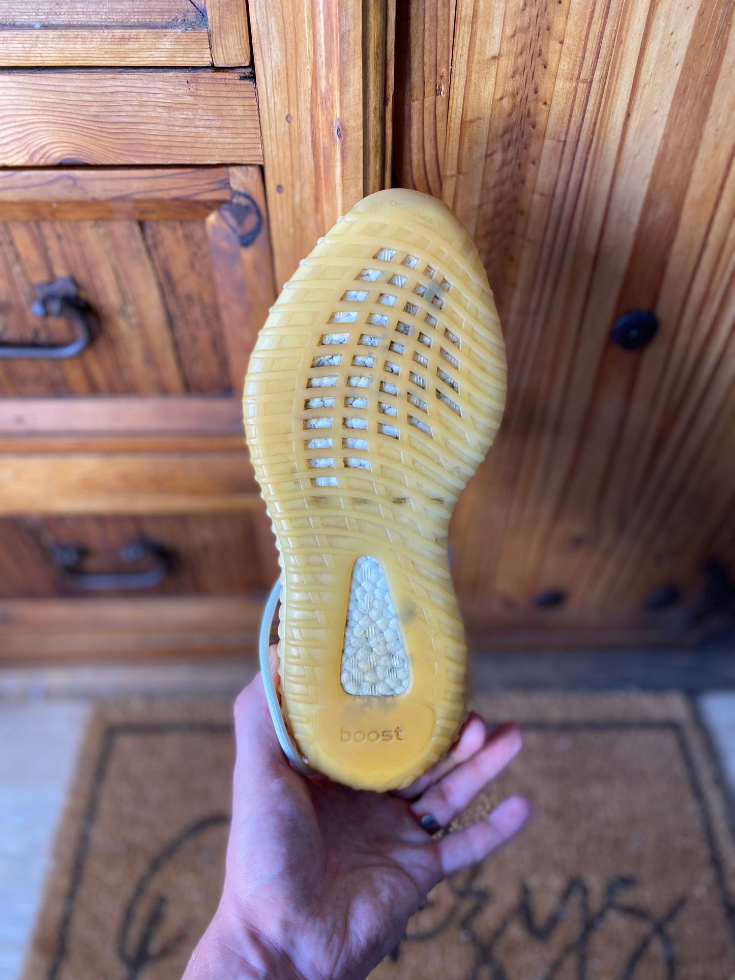 YEEZY 350 ‘CREAM’ - UK 7