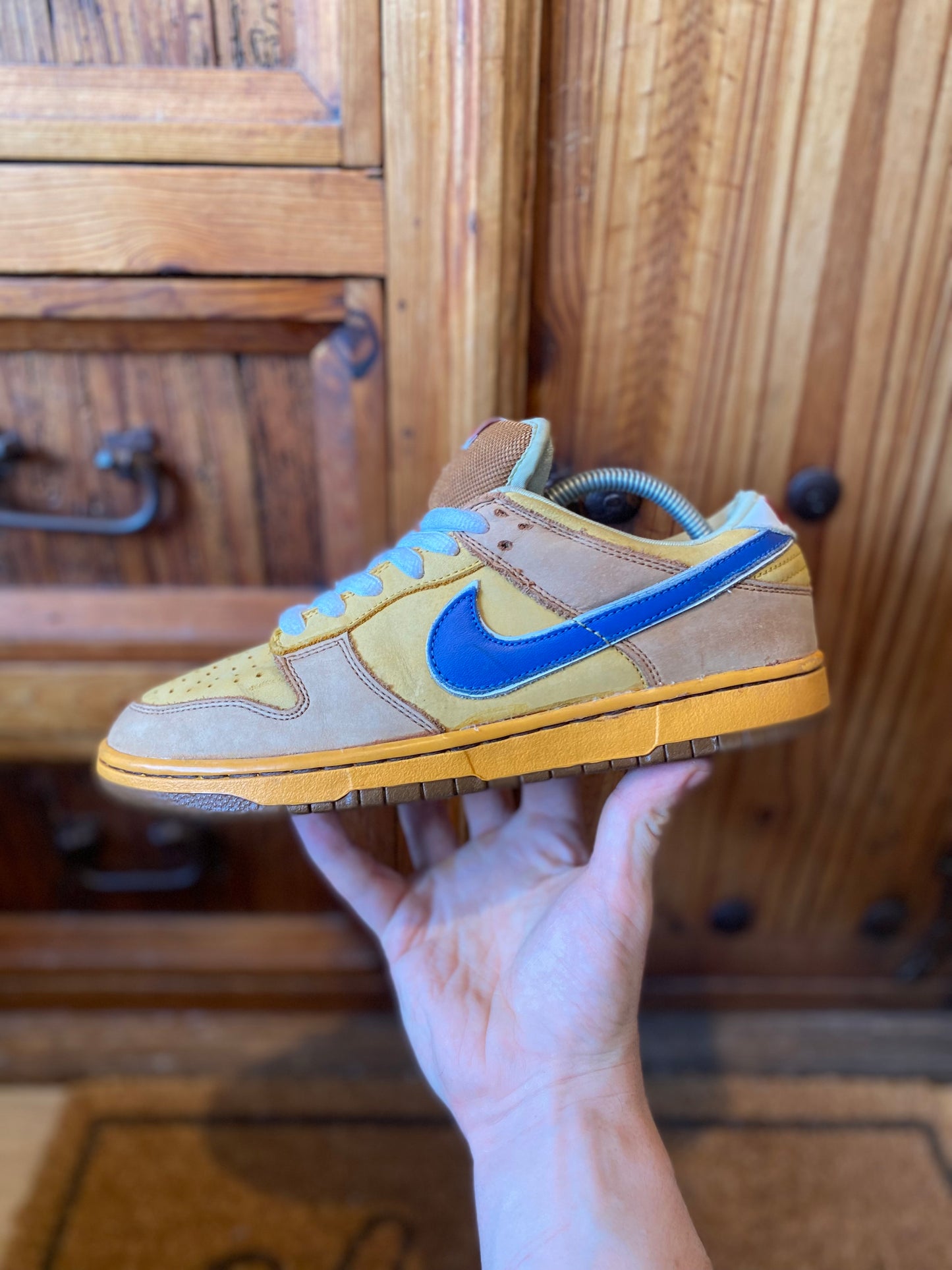 NIKE SB DUNK LOW ‘NEWCASTLE BROWN ALE’ - 2007 *RARE* - UK 8