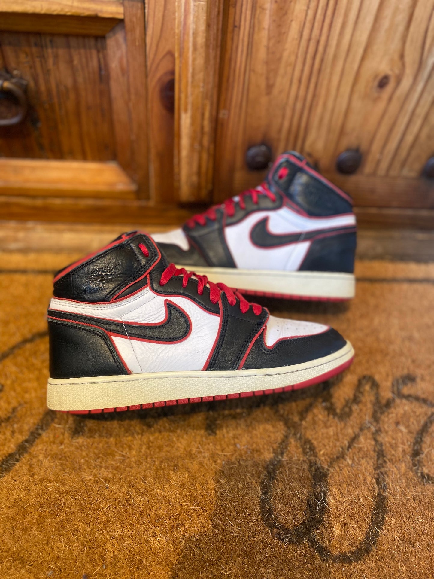 JORDAN 1 HIGH ‘BLOODLINE’ - UK 5.5