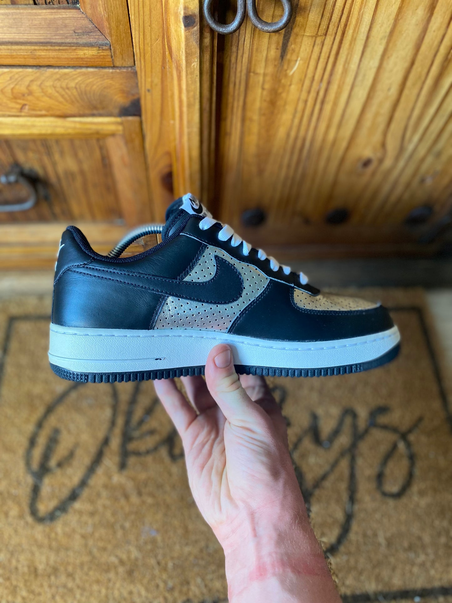 NIKE AIR FORCE 1 ‘SILVER METALLIC’ - UK 8