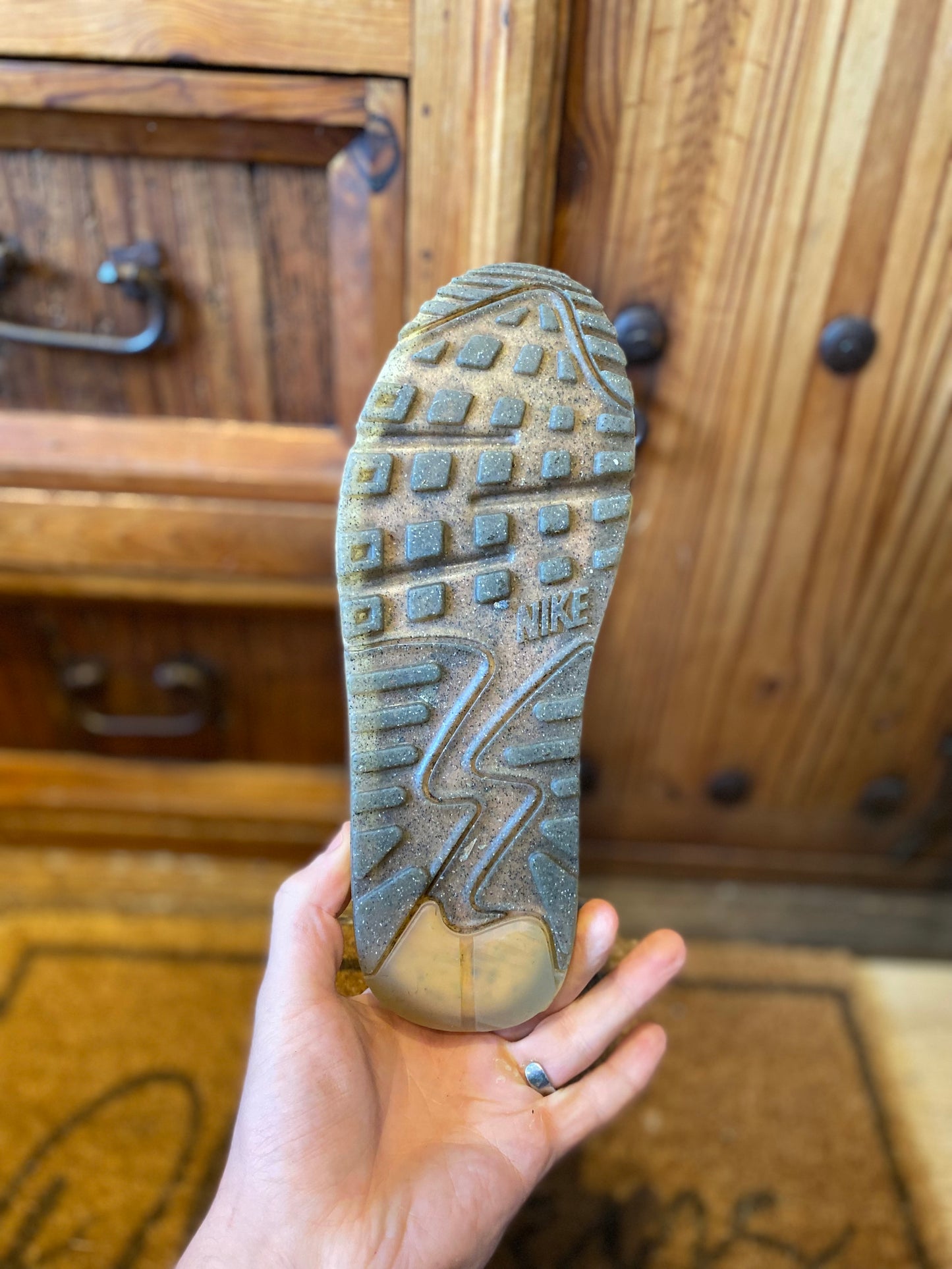 NIKE AIR MAX 90 ‘POMEGRANATE’ - UK 6