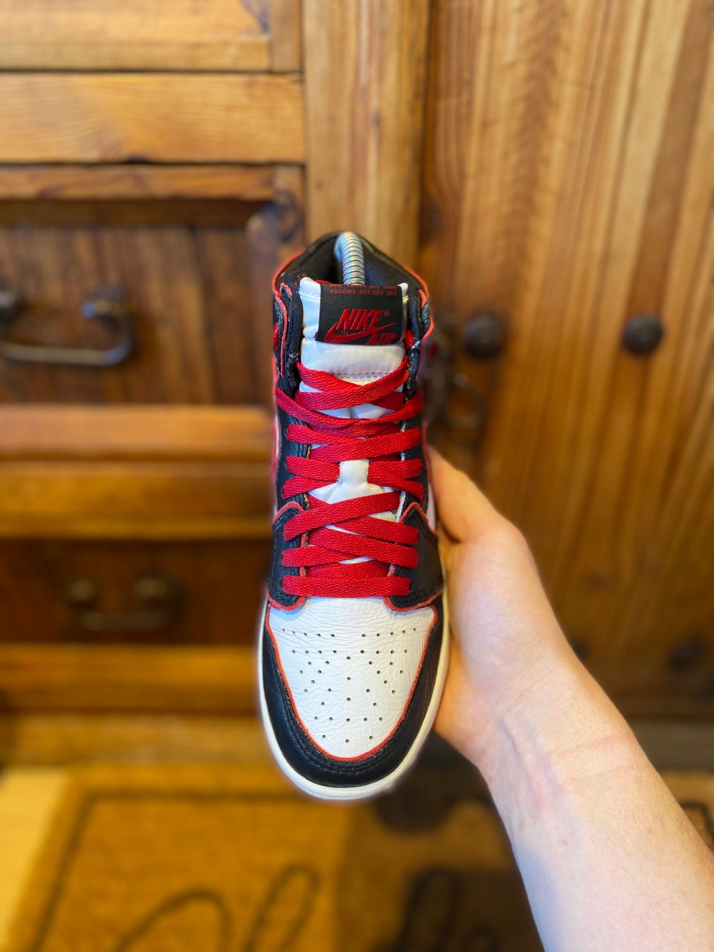 JORDAN 1 HIGH ‘BLOODLINE’ - UK 3.5