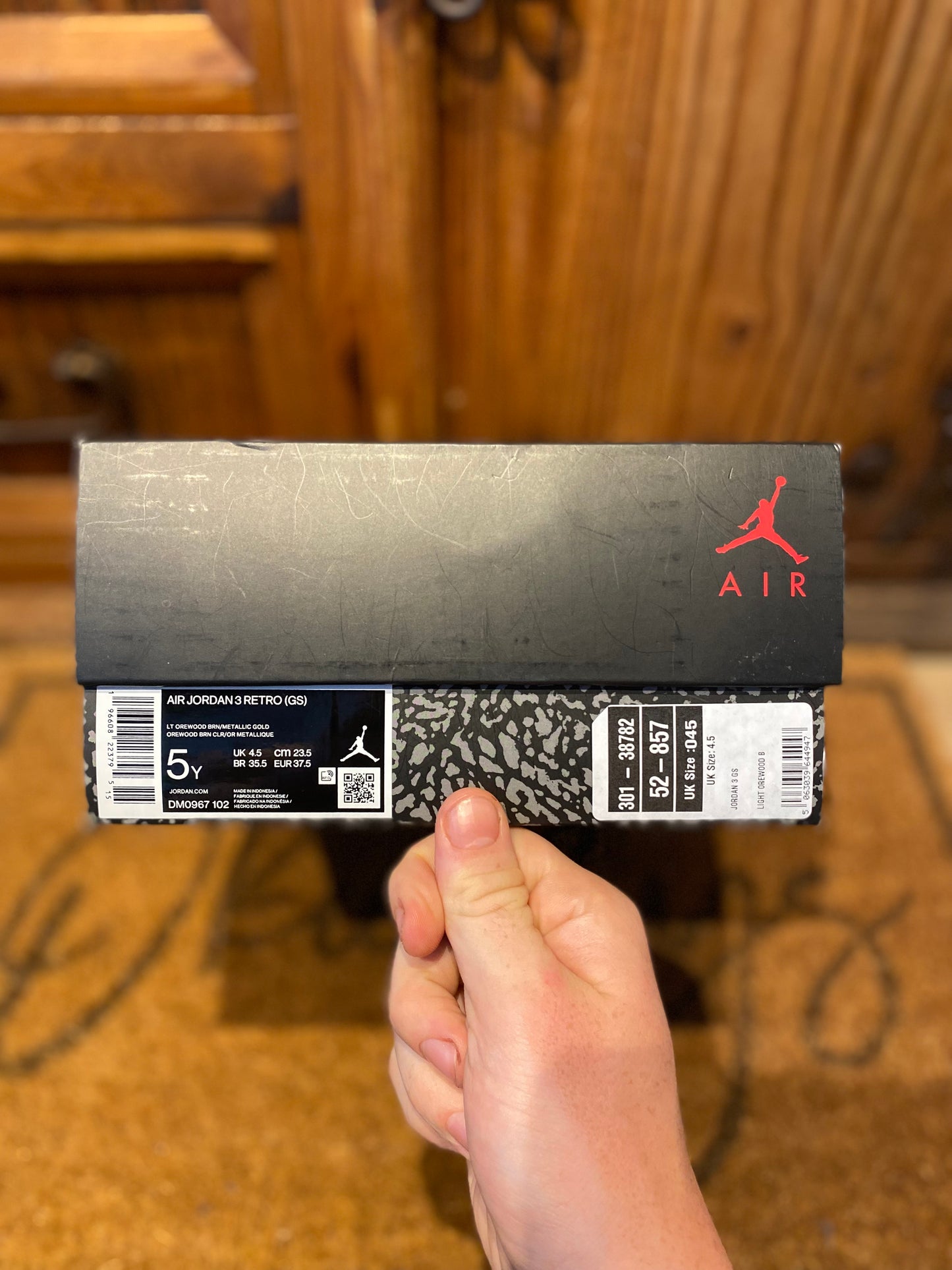 JORDAN 3 ‘PALOMINO’ - UK 4.5