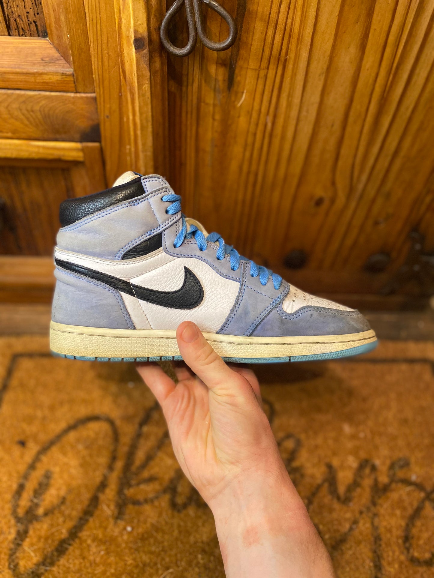 JORDAN 1 HIGH ‘UNIVERSITY BLUE’ - UK 7