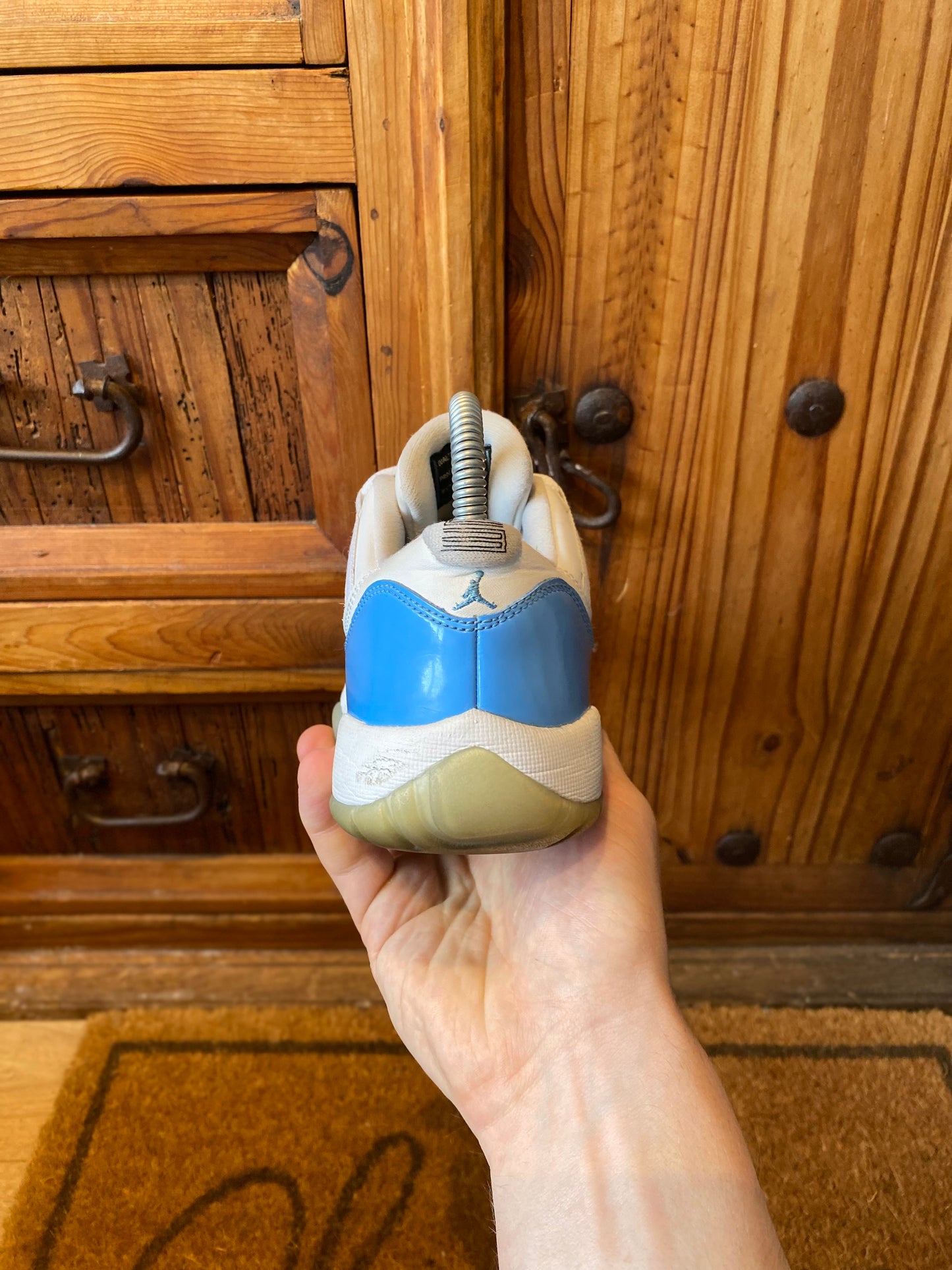 JORDAN 11 LOW ‘UNIVERSITY BLUE’ - UK 4