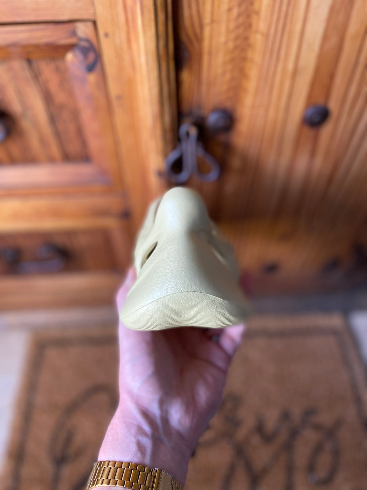 YEEZY FOAMRUNNER ‘SULFUR’ - UK 6