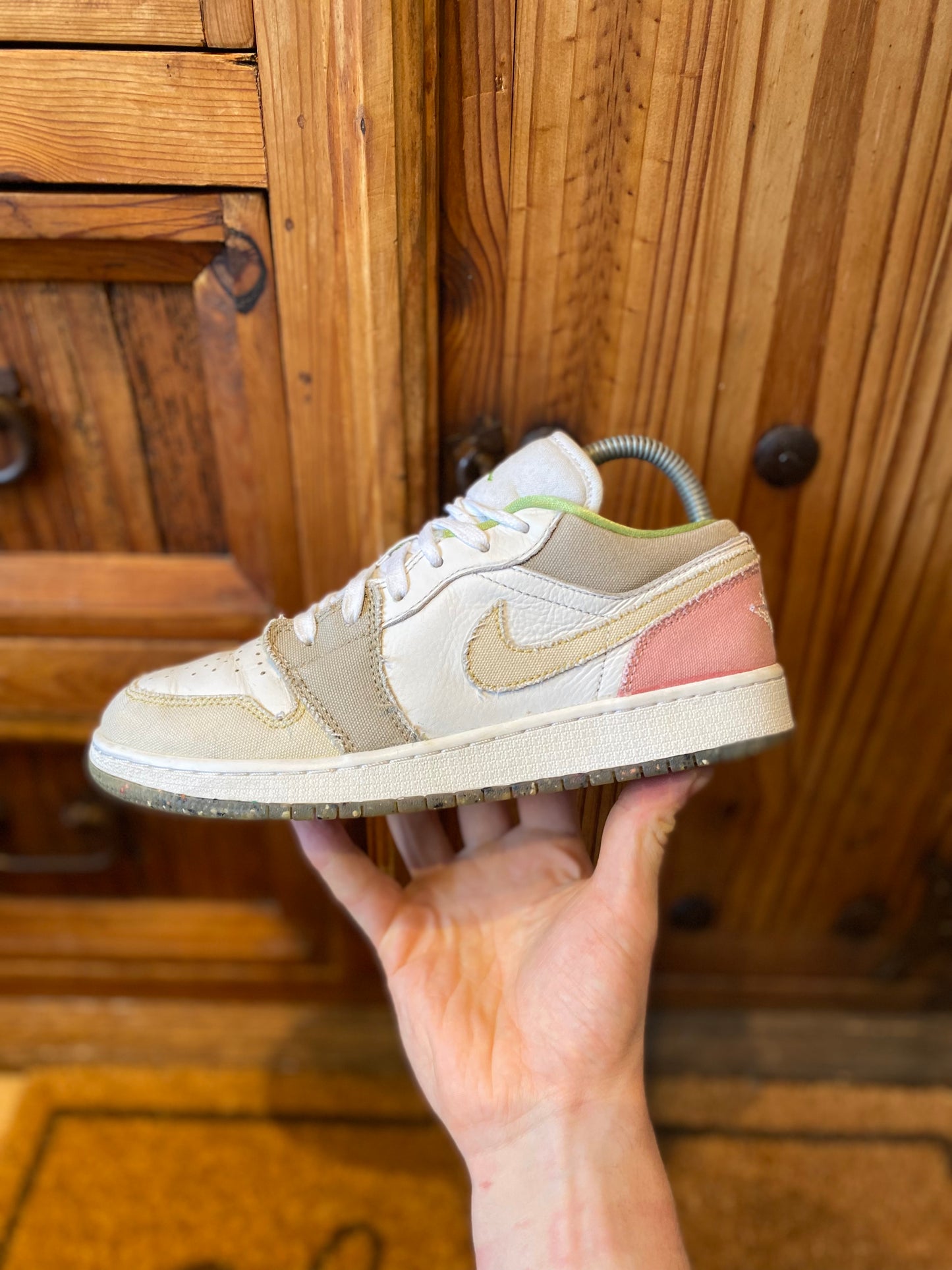 JORDAN 1 LOW ‘PASTEL GRIND VIVID GREEN’ - UK 5.5