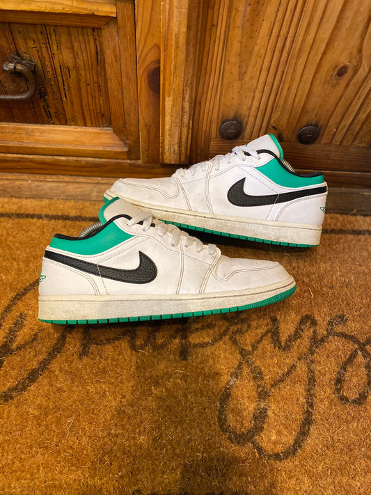 JORDAN 1 LOW ‘WHITE LUCKY GREEN BLACK’ - UK 8
