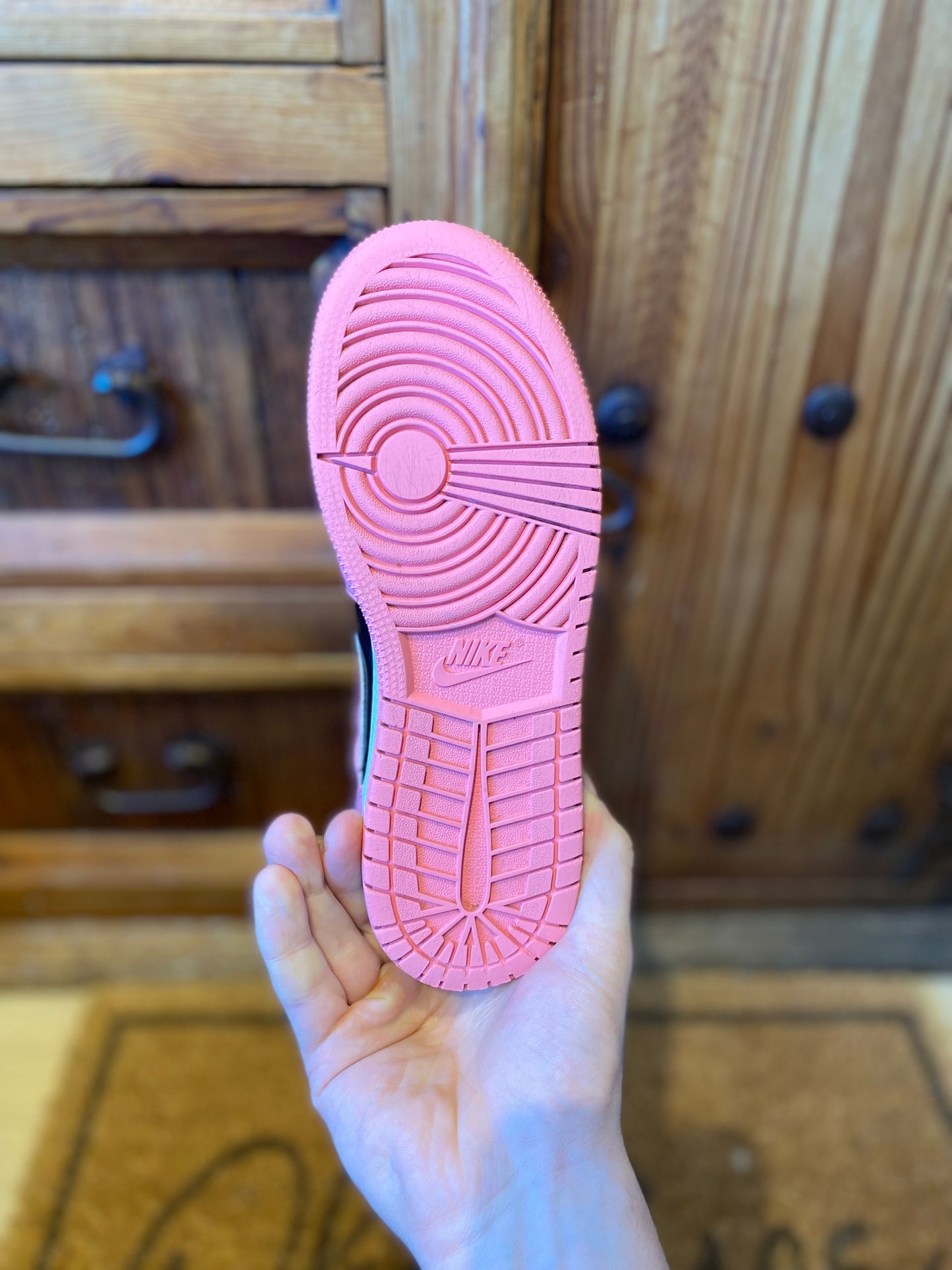 JORDAN 1 MID ‘CORAL CHALK’ - UK 4