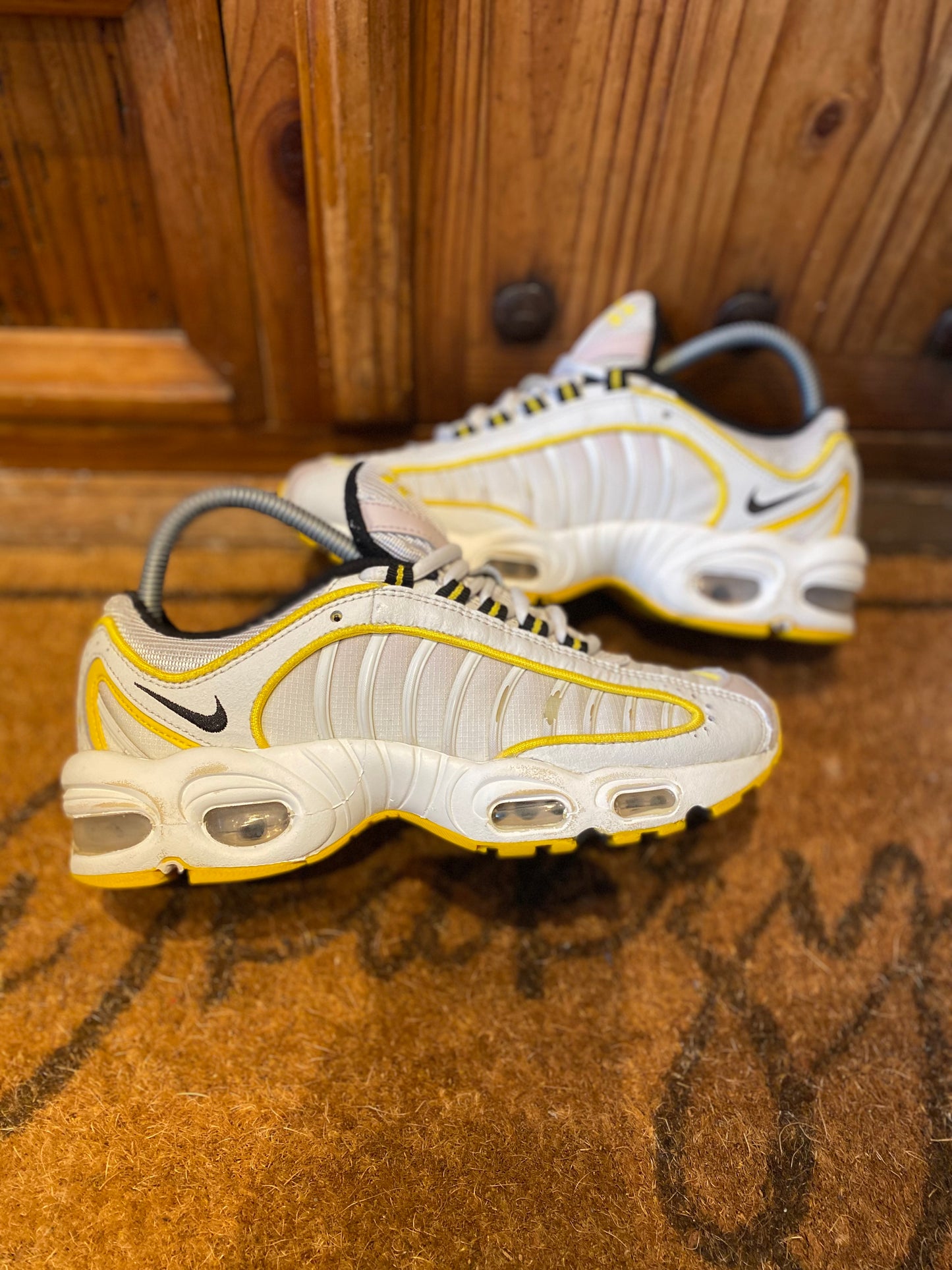 NIKE AIR MAX TAILWIND 4 ‘PLATINUM TINT YELLOW’ - UK 4.5