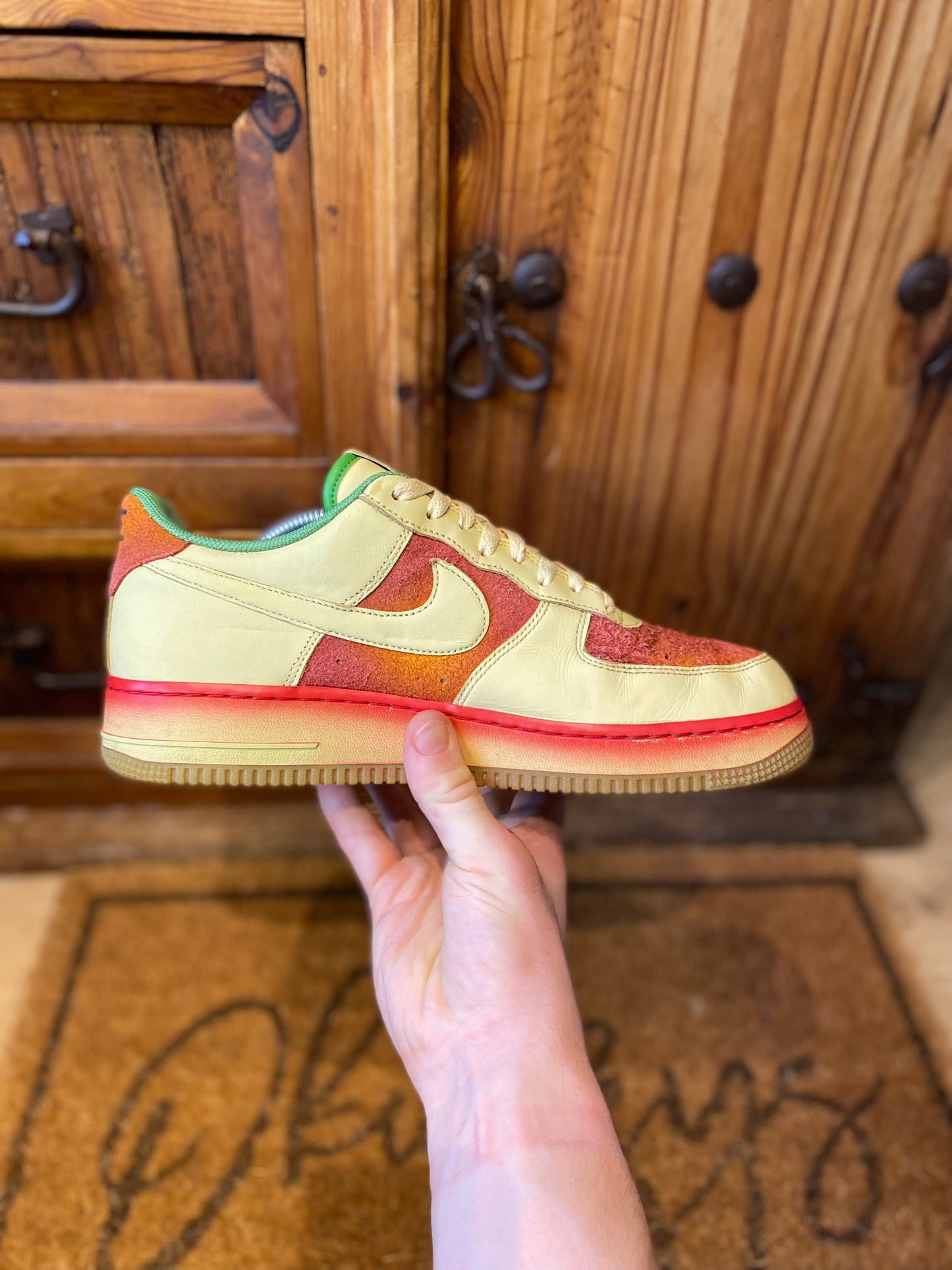 NIKE AIR FORCE 1 ‘CHILLI PEPPER’ - UK 9.5
