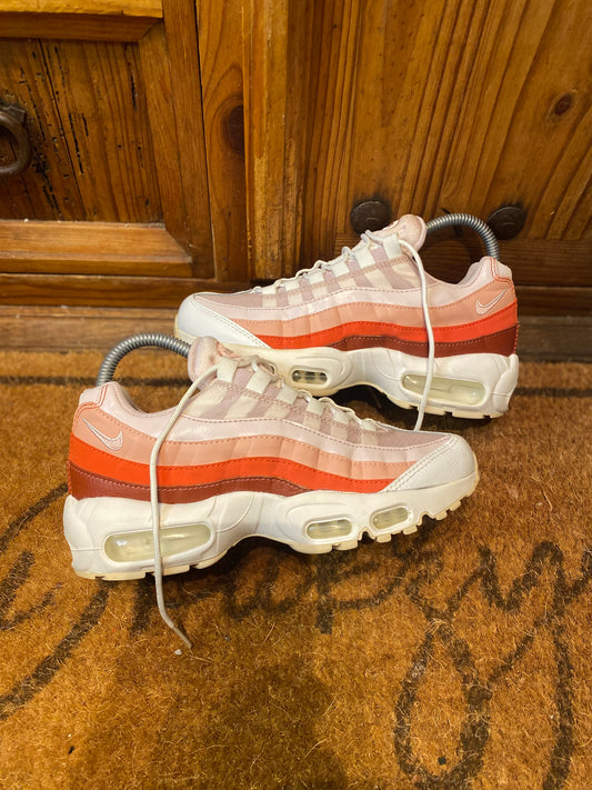 NIKE AIR MAX 95 ‘ROSE CORAL’ - UK 4