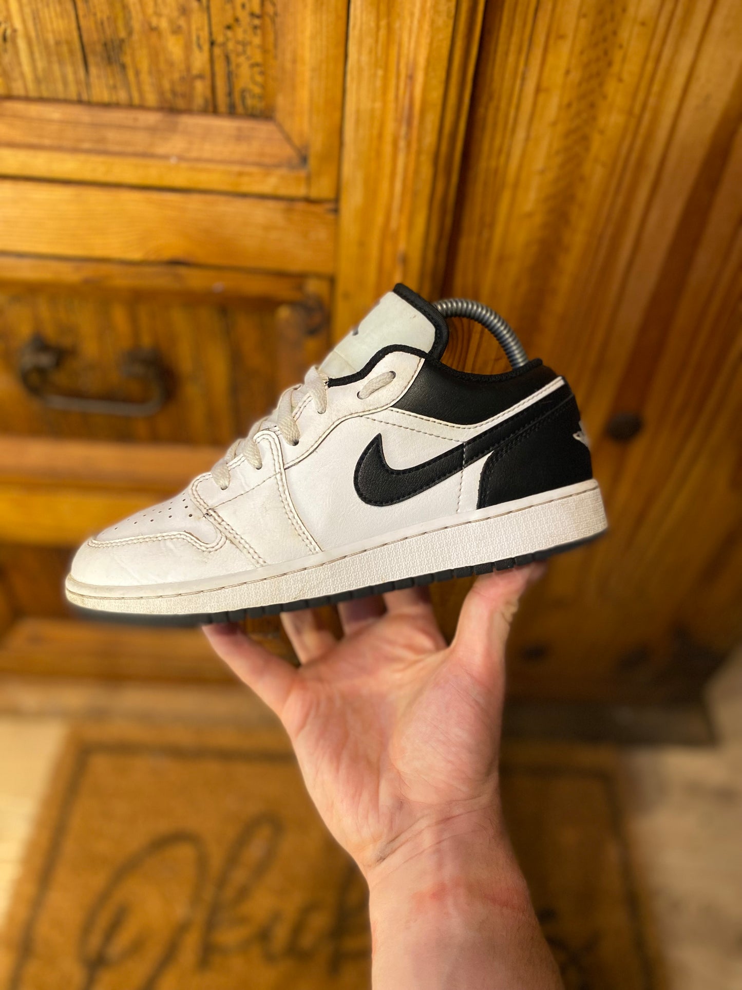 JORDAN 1 LOW ‘WHITE BLACK’ - UK 5