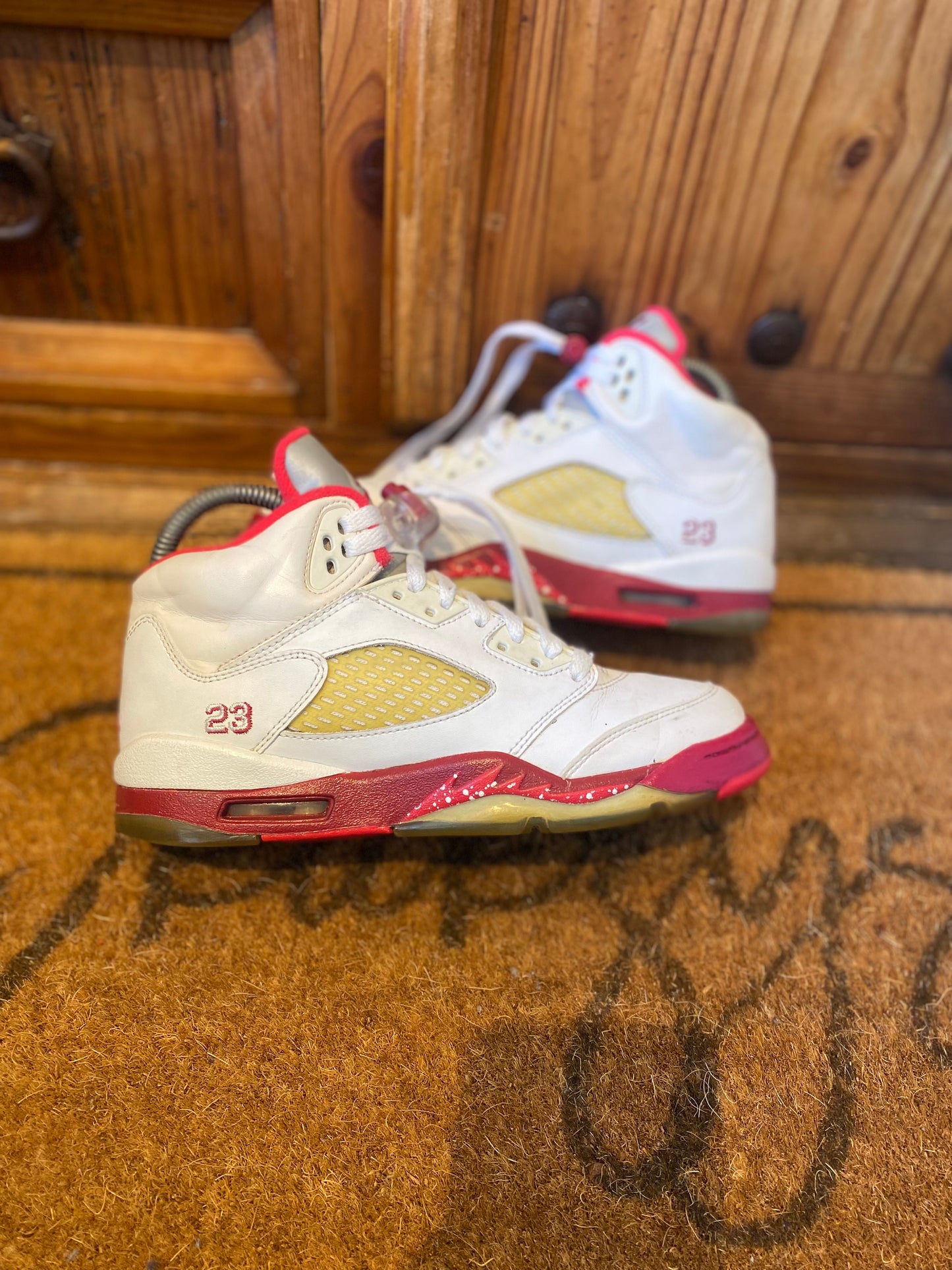JORDAN 5 ‘WHITE SCARLET FIRE’ - UK 4