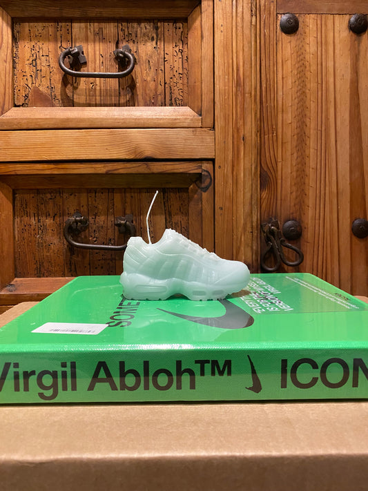 NIKE AIR MAX 95 SNEAKER CANDLE