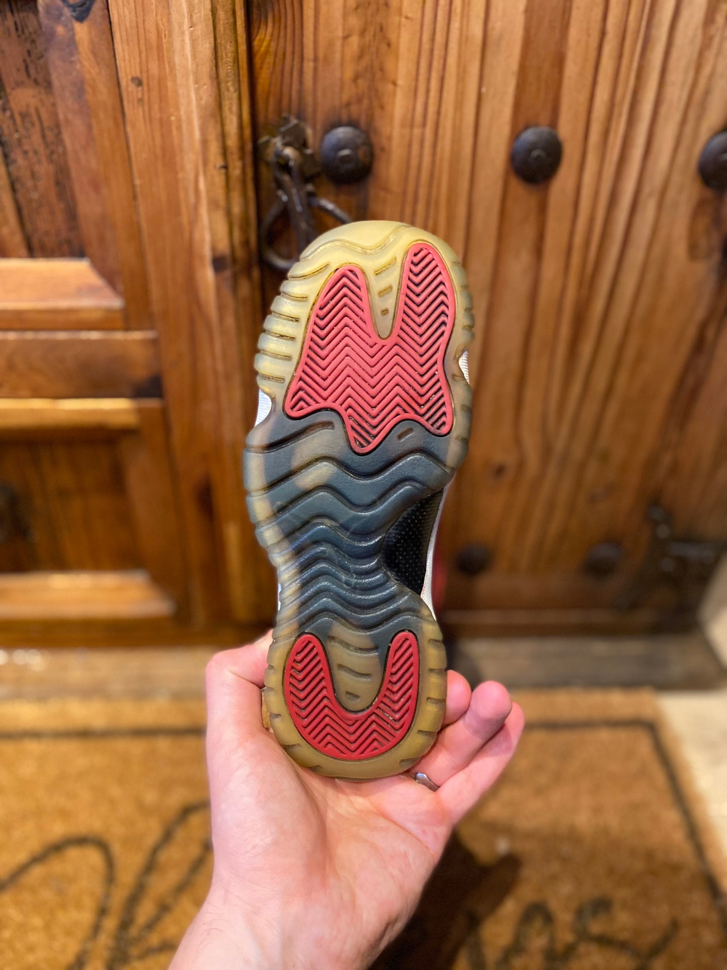 JORDAN 11 ‘WIN LIKE 96’ - UK 4