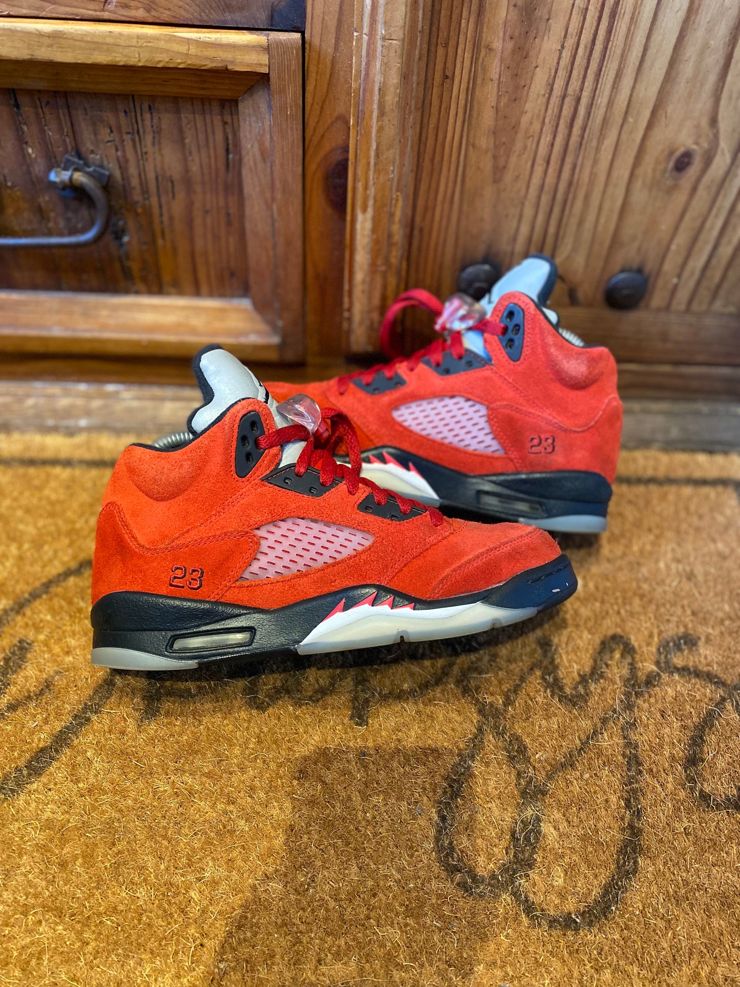 JORDAN 5 ‘RAGING BULL’ - UK 5.5
