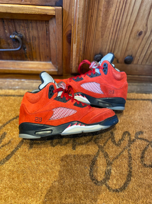 JORDAN 5 ‘RAGING BULL’ - UK 5.5