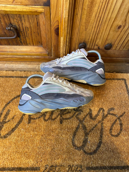 YEEZY 700 ‘TEPHRA’ - UK 5