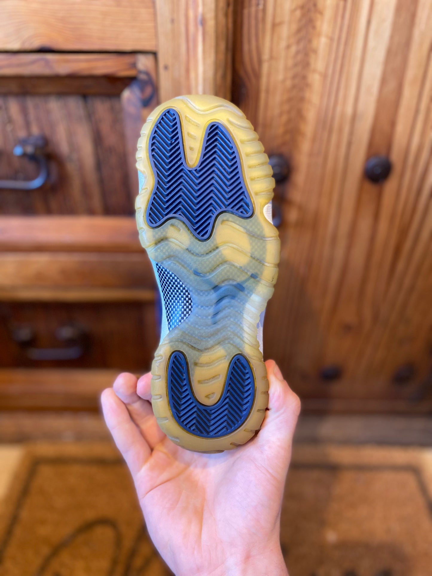 JORDAN 11 LOW ‘GEORGETOWN’ - UK 3.5
