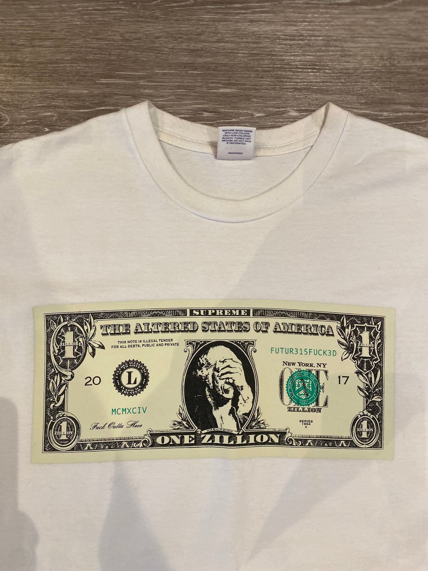 SUPREME DOLLAR TEE - XL