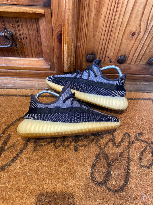 YEEZY BOOST 350 V2 ‘CARBON’ - UK 5.5