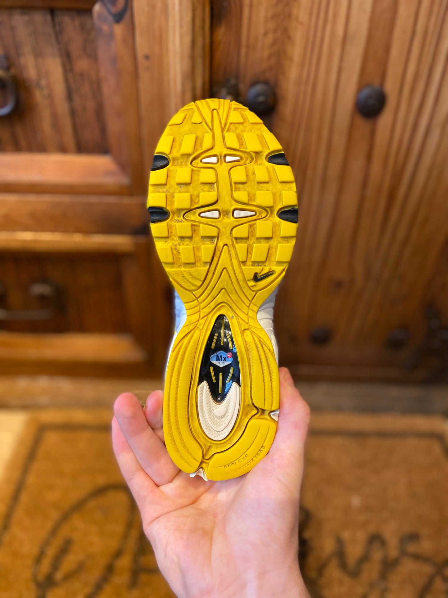 NIKE AIR MAX TAILWIND 4 ‘PLATINUM TINT YELLOW’ - UK 4.5