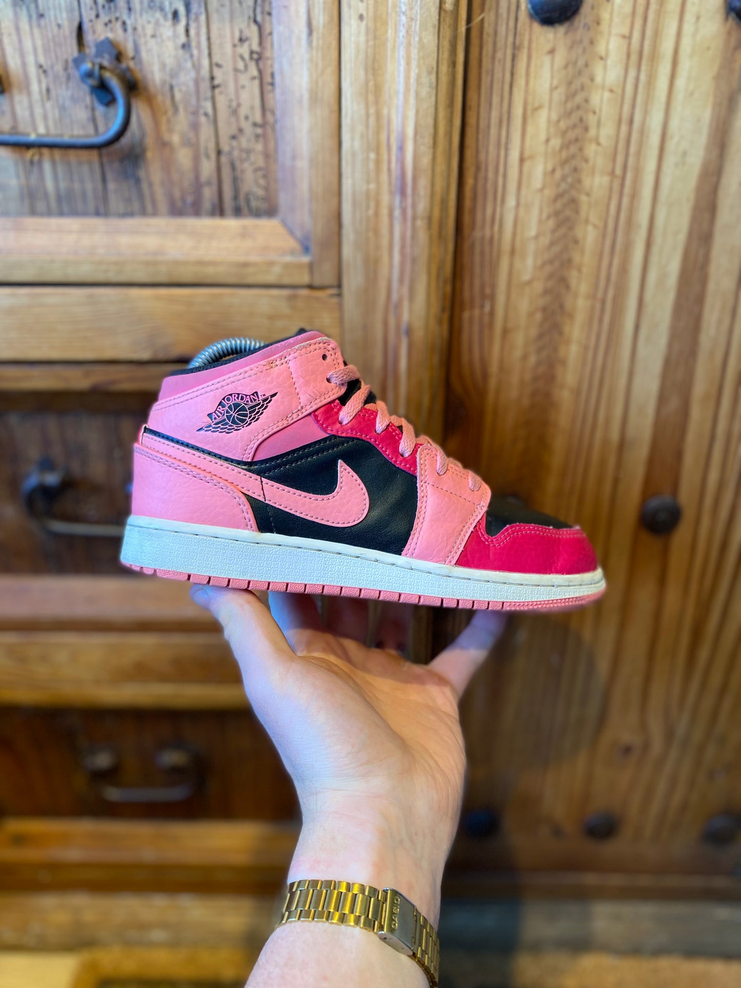 JORDAN 1 MID ‘CORAL CHALK’ - UK 4