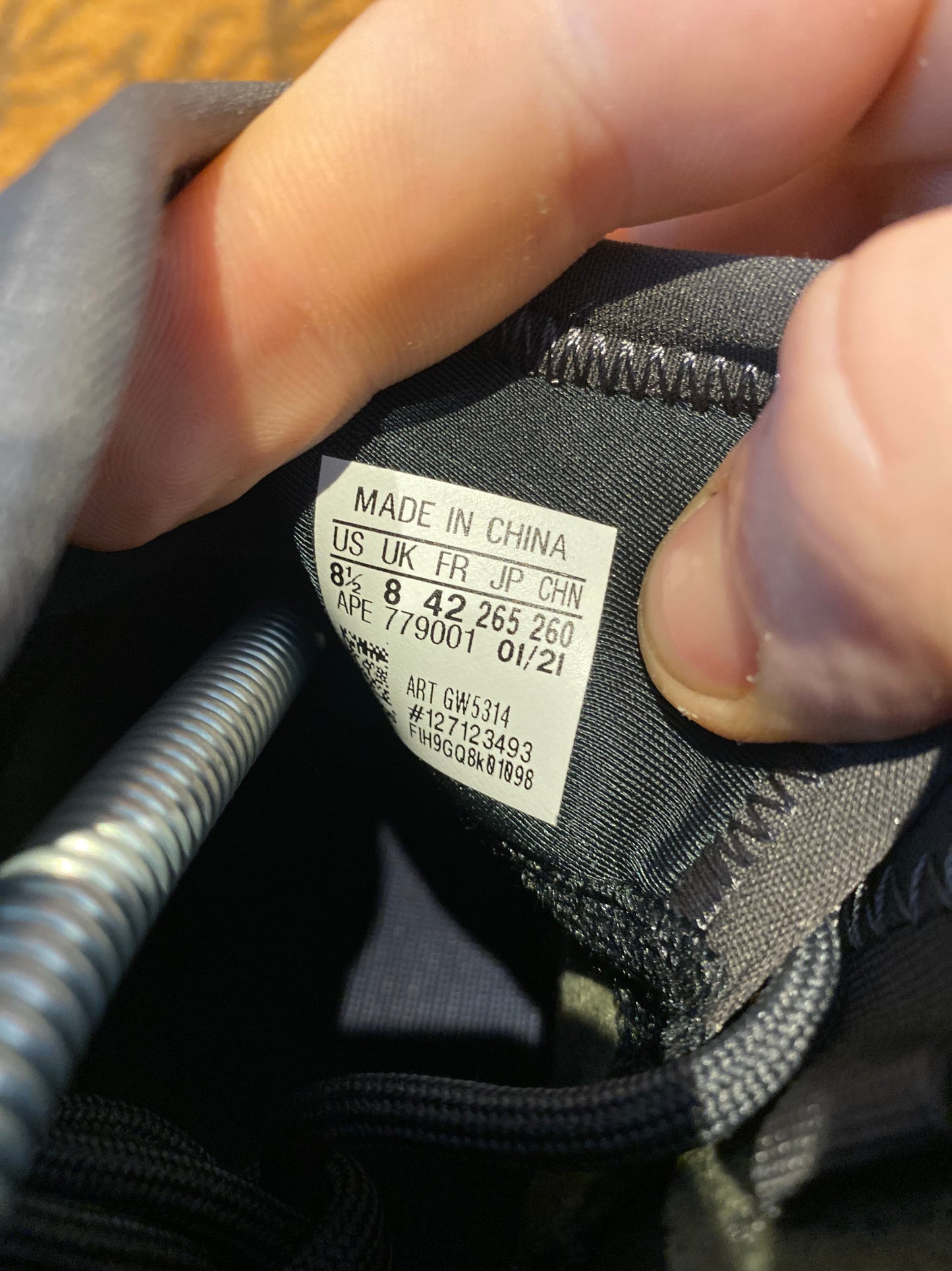 YEEZY QNTM ‘FLASH ORANGE’ - BNWT - UK 8