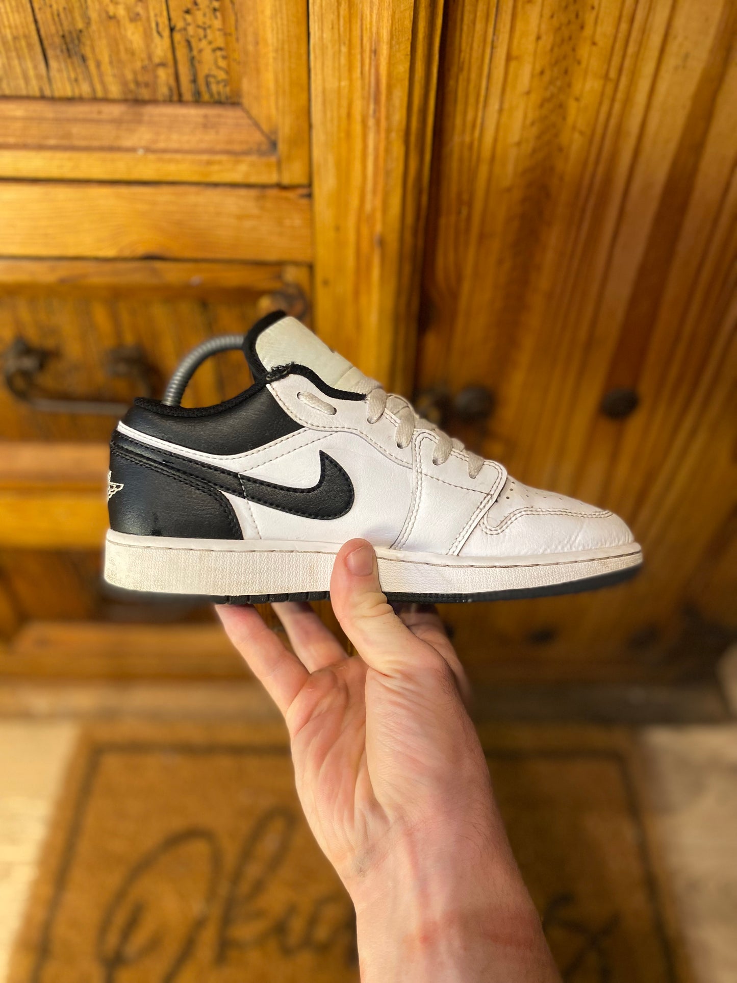 JORDAN 1 LOW ‘WHITE BLACK’ - UK 5
