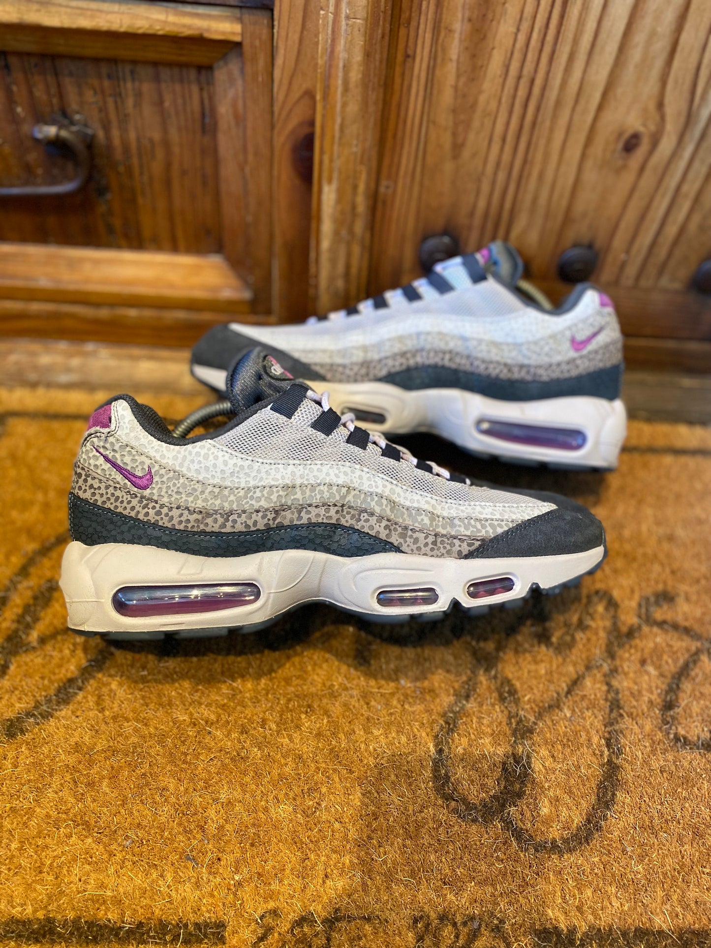 NIKE AIR MAX 95 ‘VIOTECH ANTHRACITE’ - UK 9.5