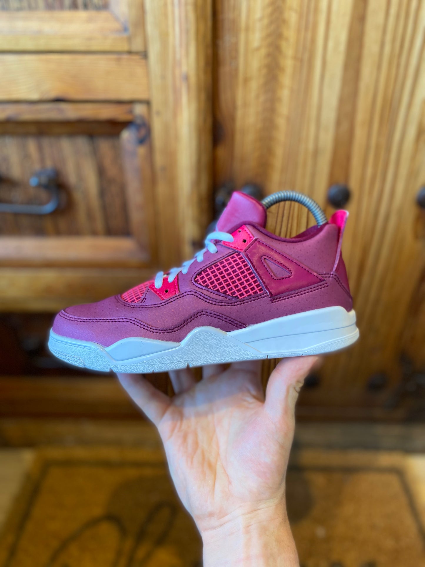 JORDAN 4 ‘VALENTINES DAY’ - UK 2.5 PS