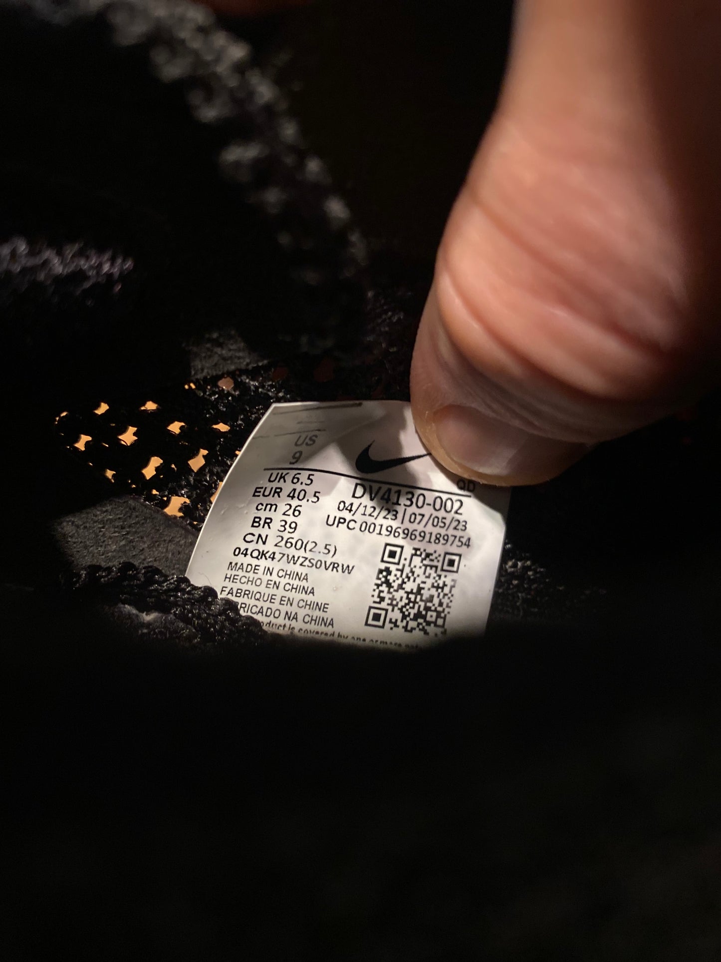 NIKE ZOOMX VAPORFLY 3 ‘BLACK METALLIC GOLD GRAIN’ - UK 6.5