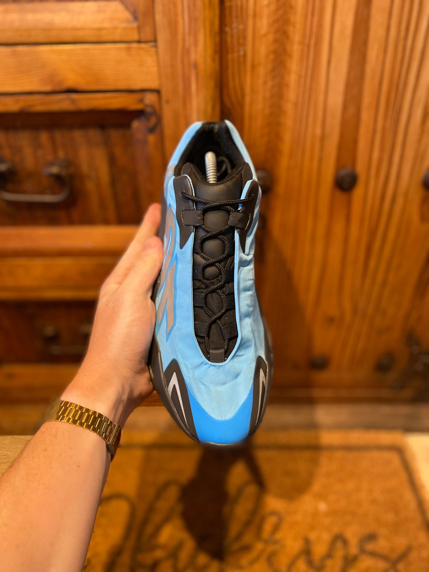 YEEZY BOOST 700 MNVN ‘BRIGHT CYAN’ - UK 9.5