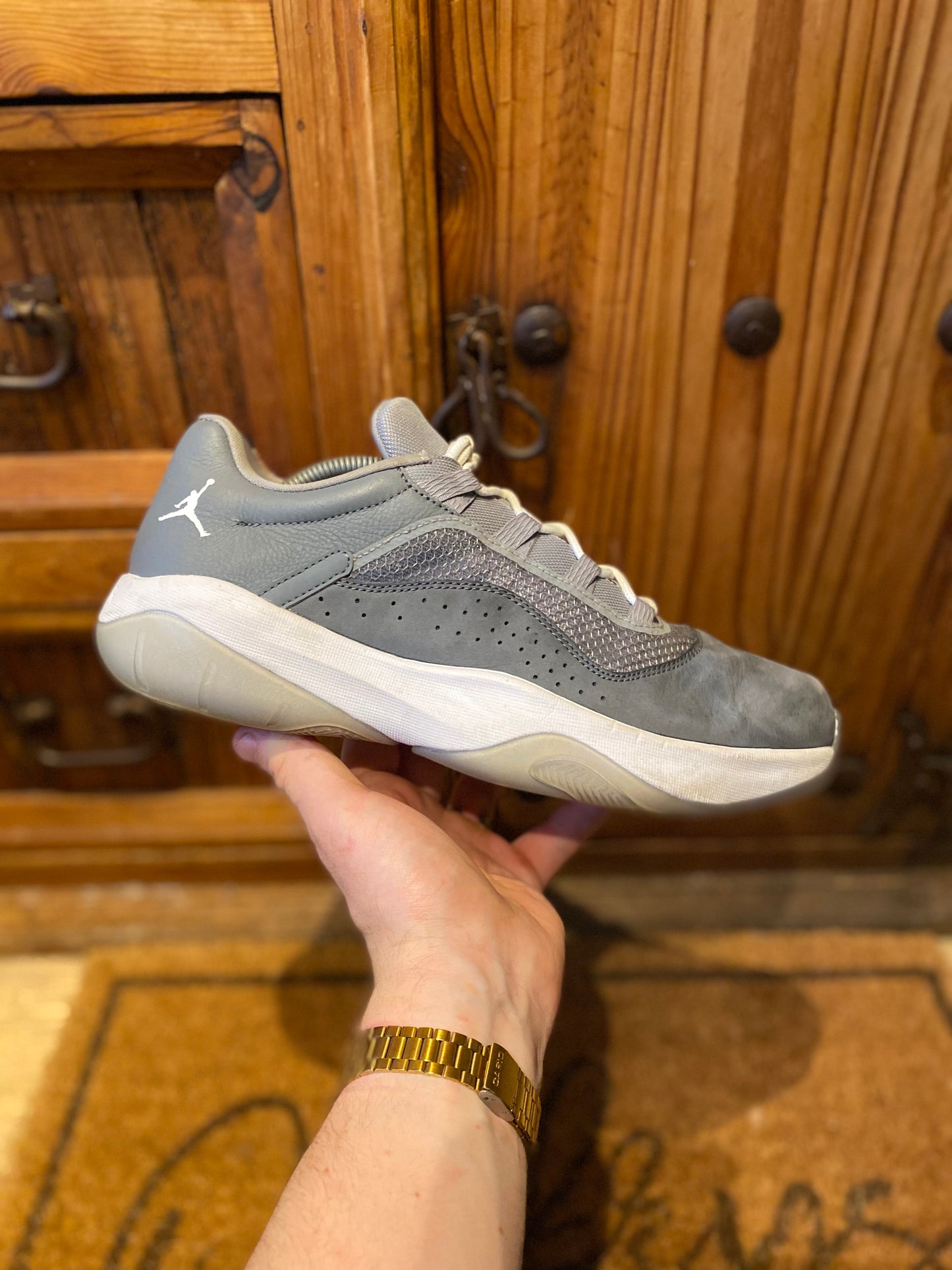 JORDAN 11 CMFT LOW ‘COOL GREY’ - UK 9.5