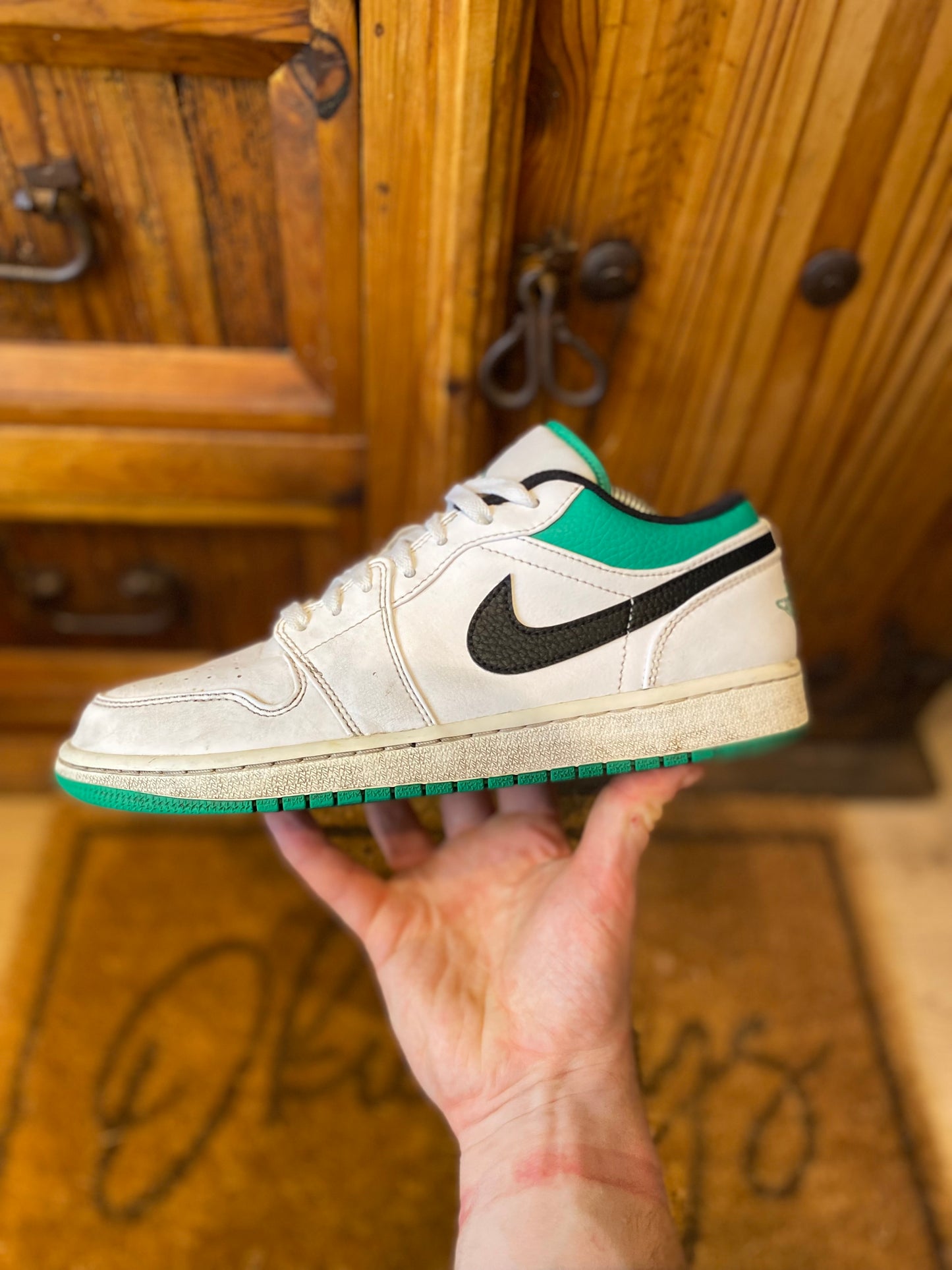 JORDAN 1 LOW ‘WHITE LUCKY GREEN BLACK’ - UK 8