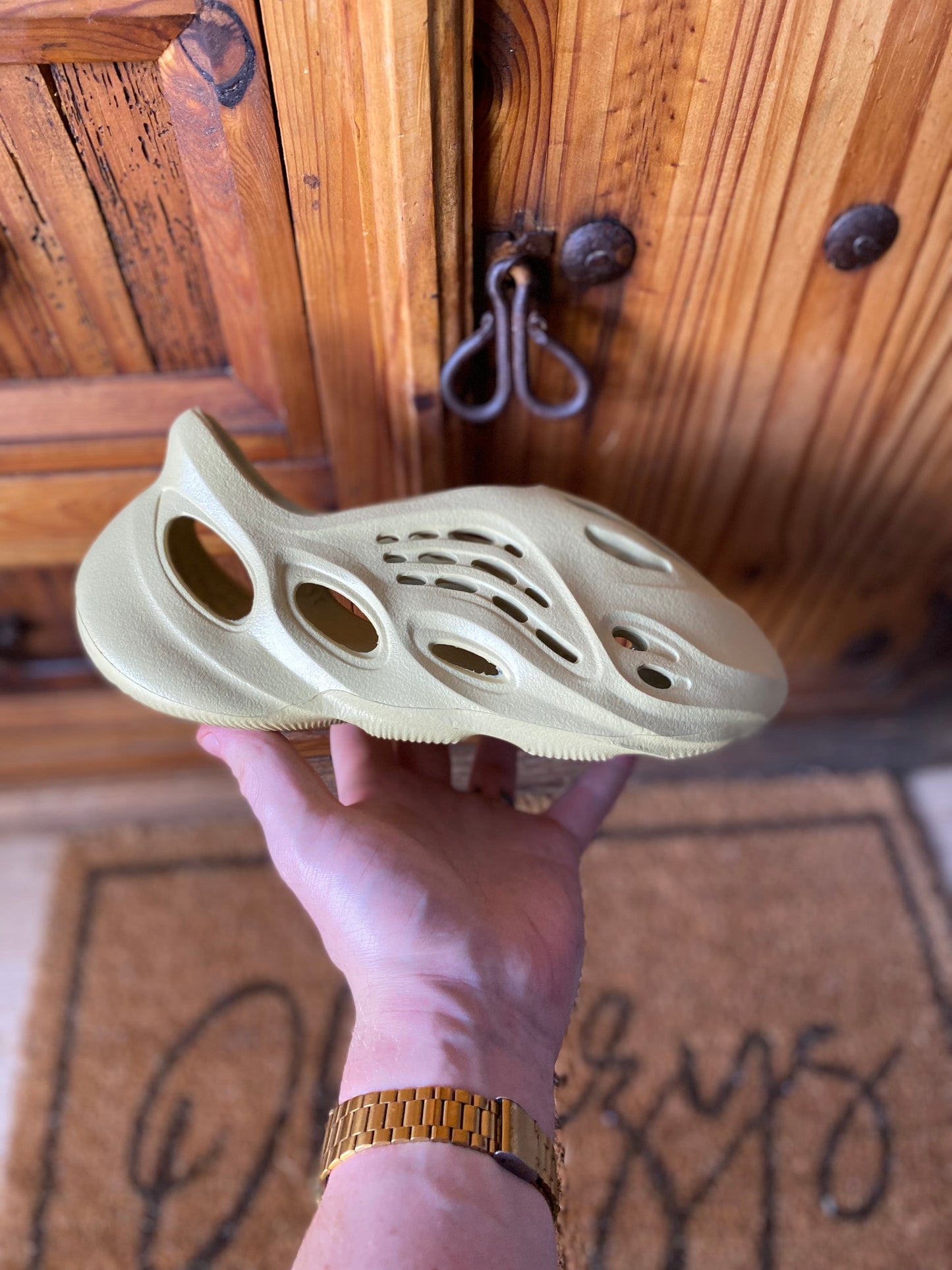 YEEZY FOAMRUNNER ‘SULFUR’ - UK 6