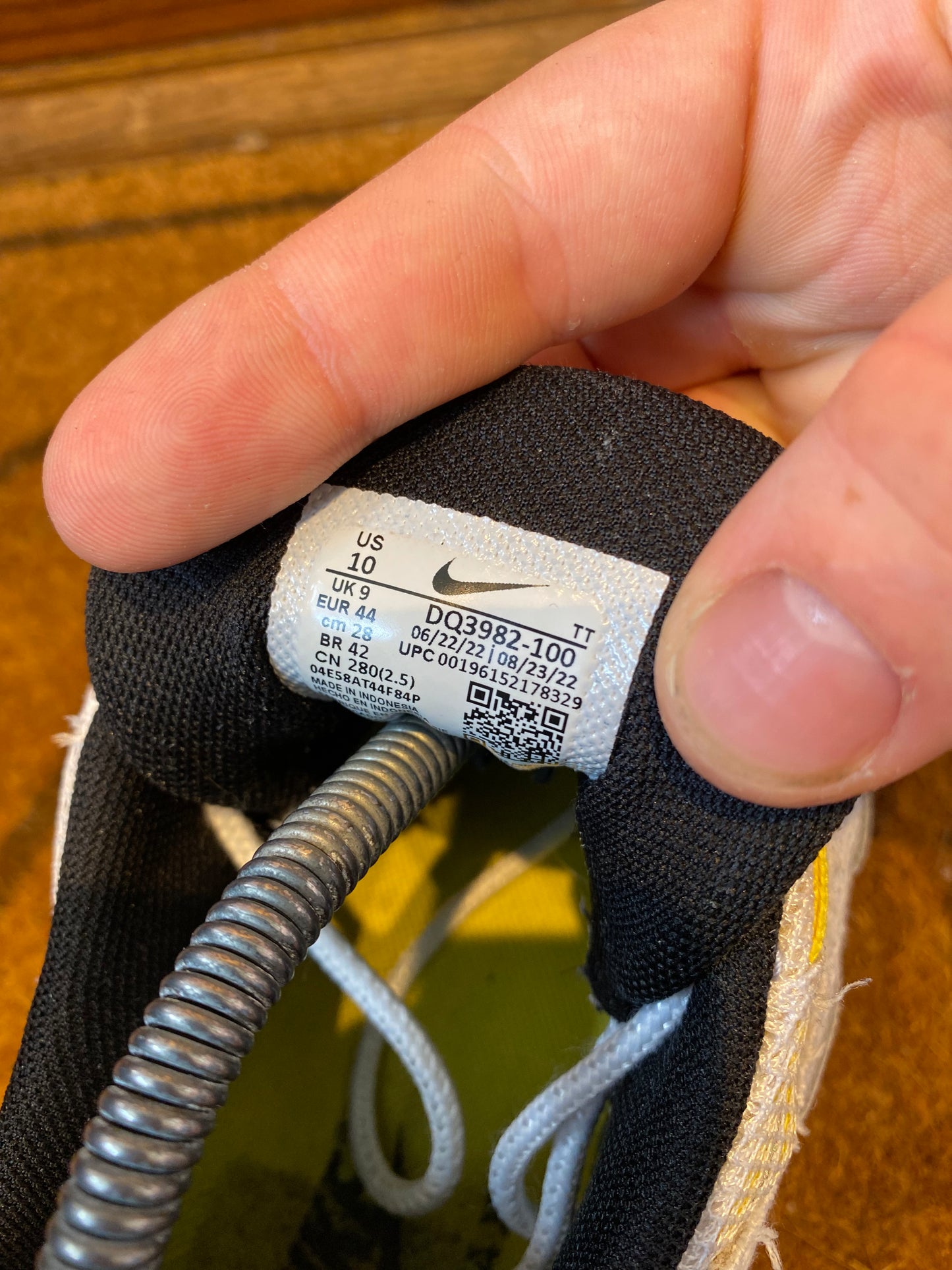 NIKE AIR MAX 95 ‘WOLF GREY TOUR YELLOW’ - UK 9